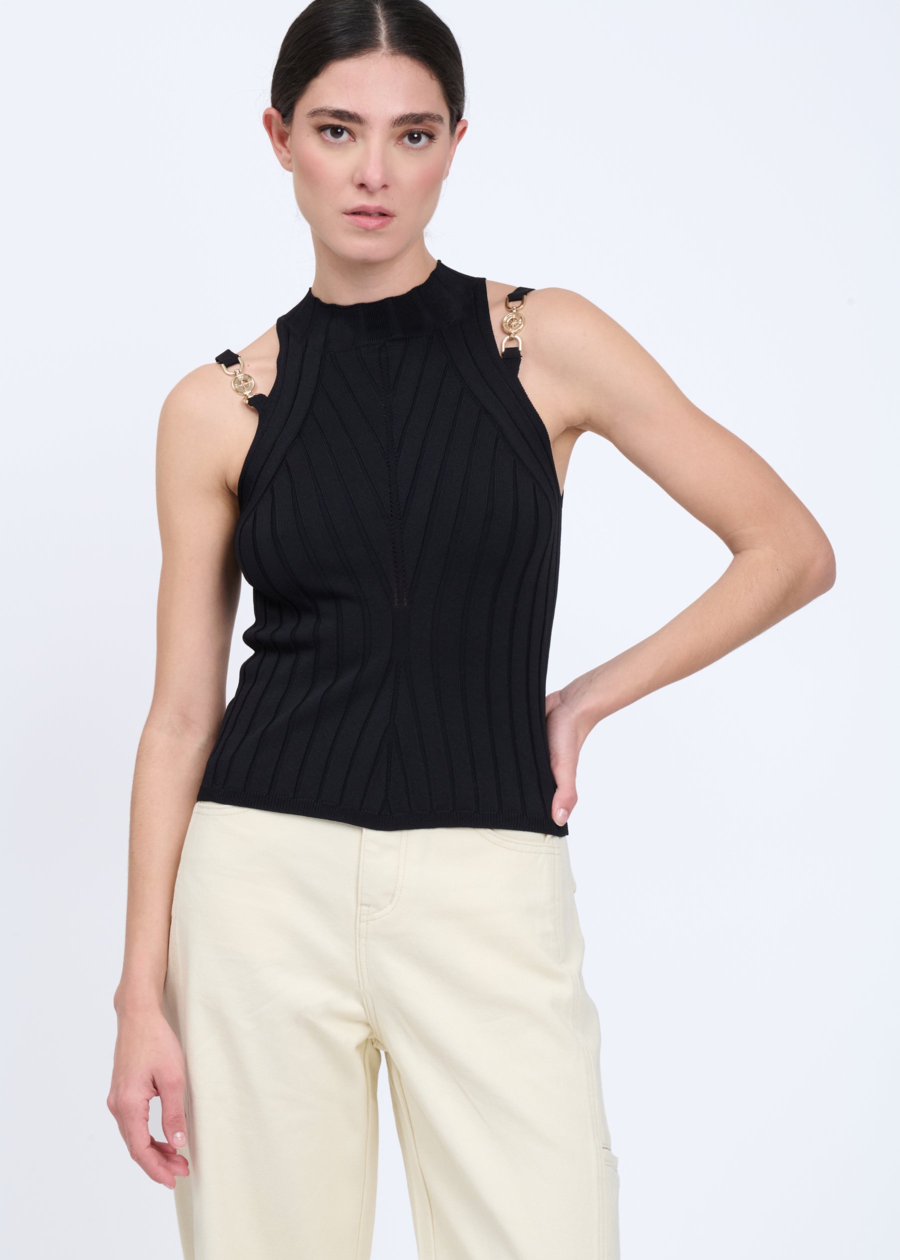 03J7355BLACK_2.jpg