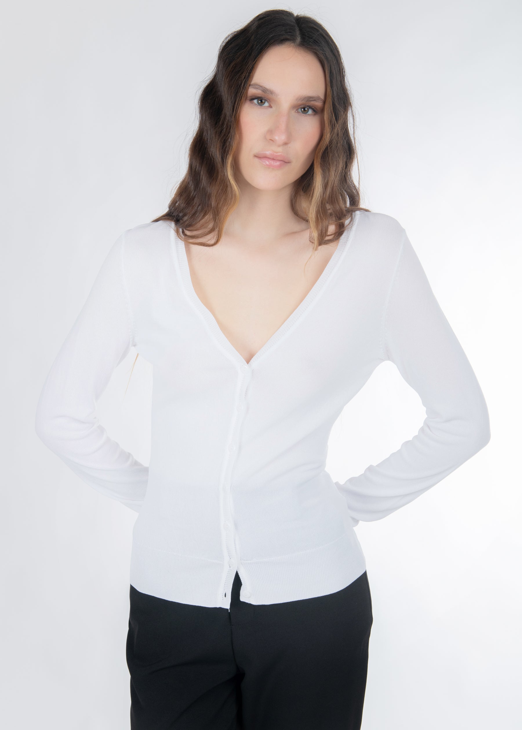 03J7801WHITE_3.jpg