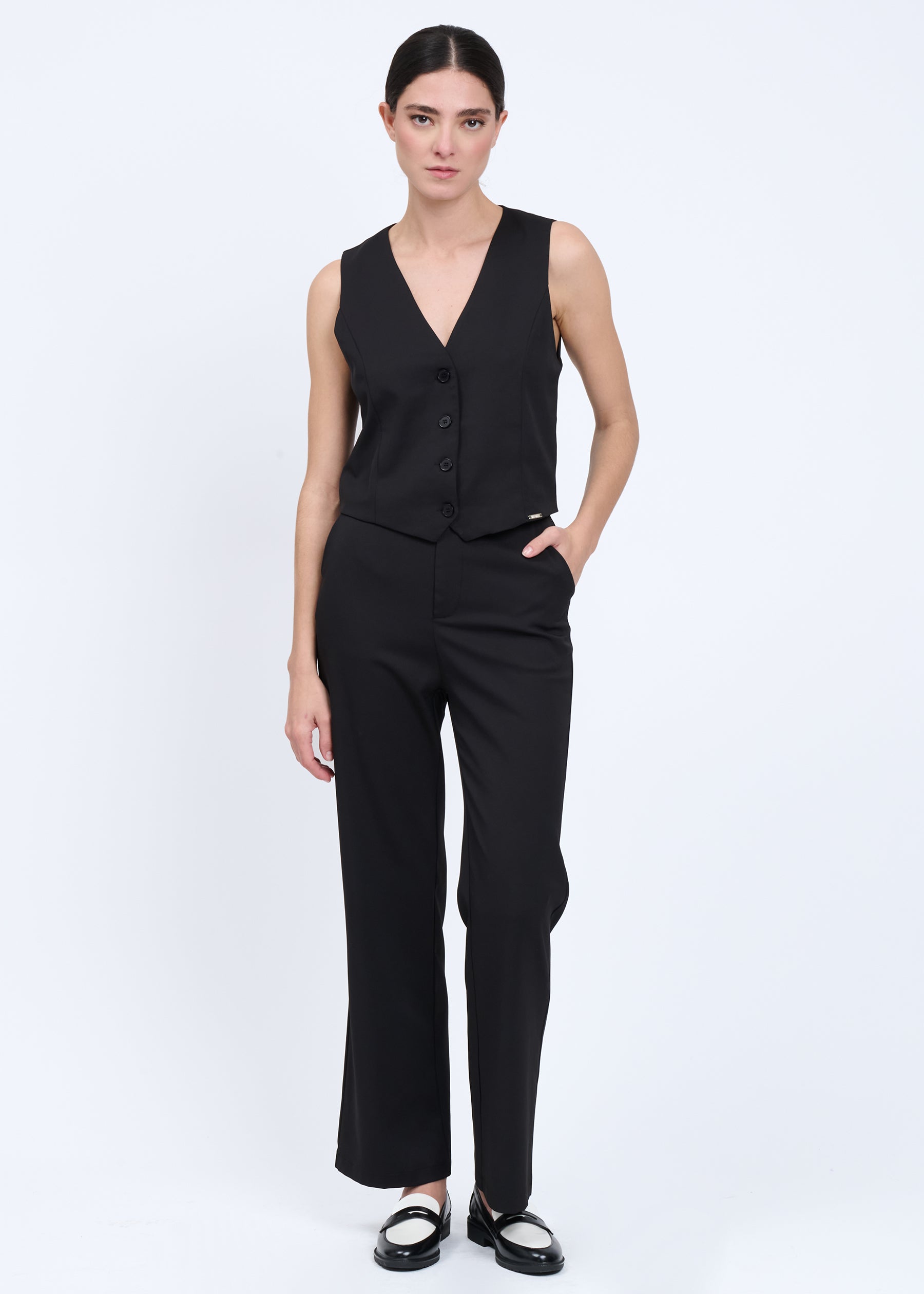 03T0001BLACK_2.jpg