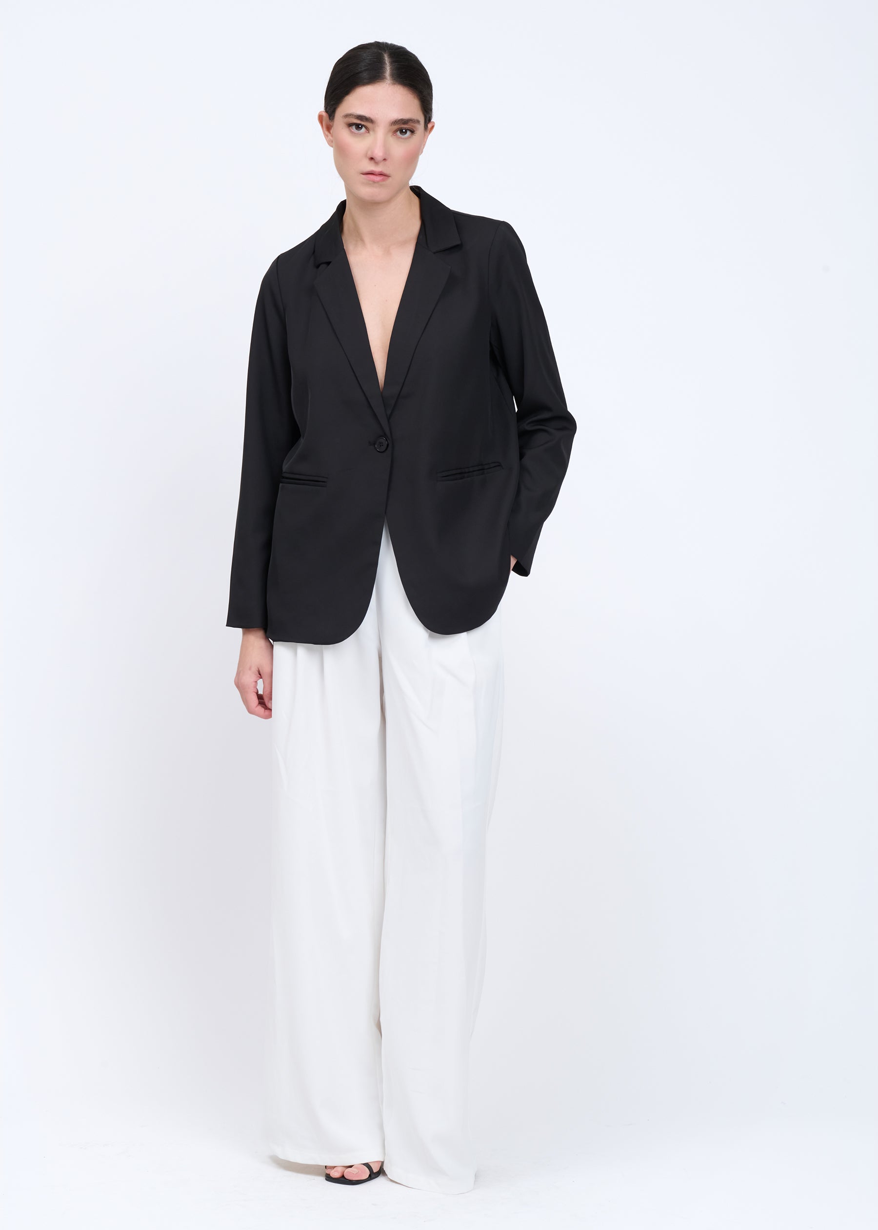 03T0003BLACK_3.jpg
