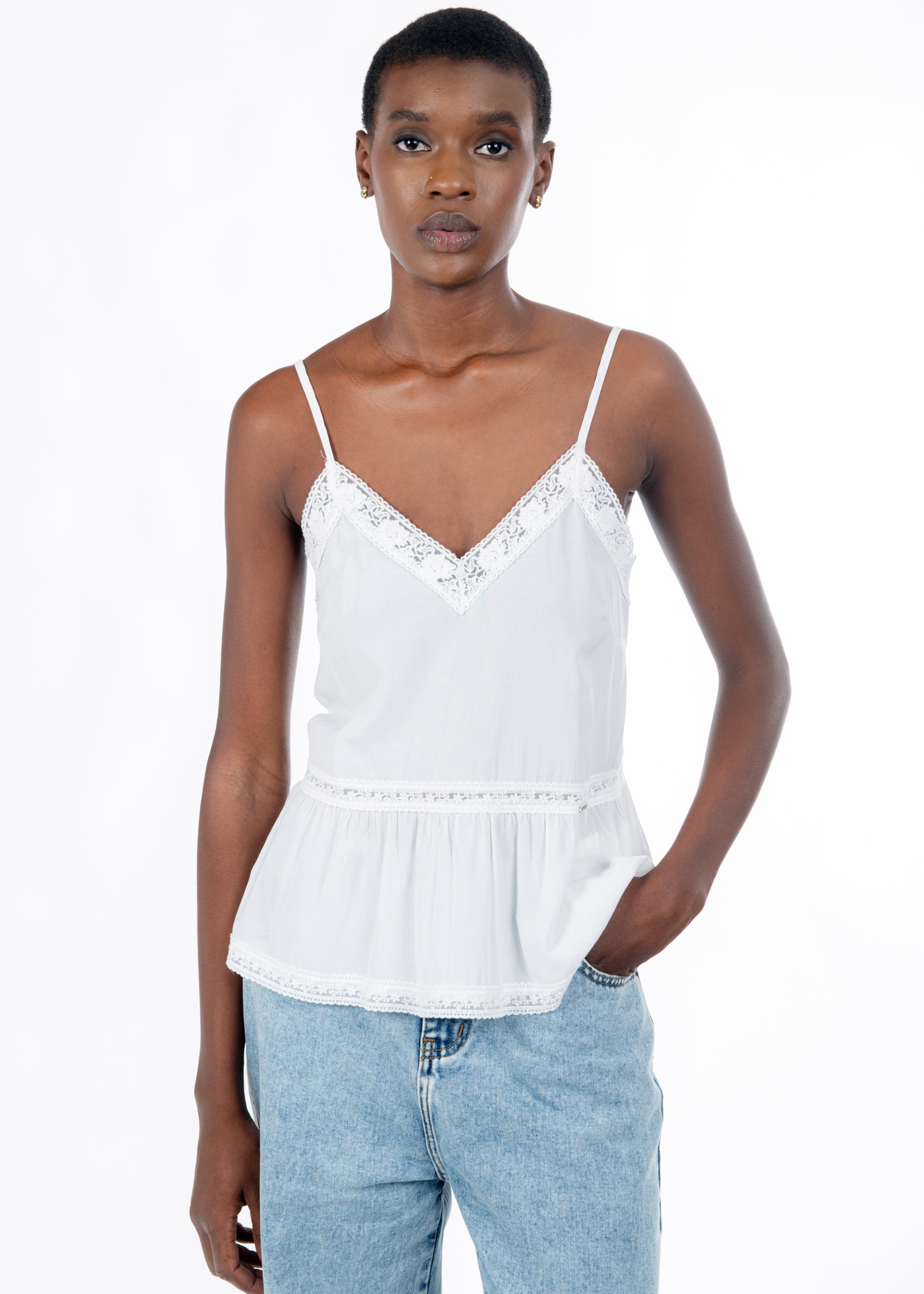 03T0015WHITE_3.jpg