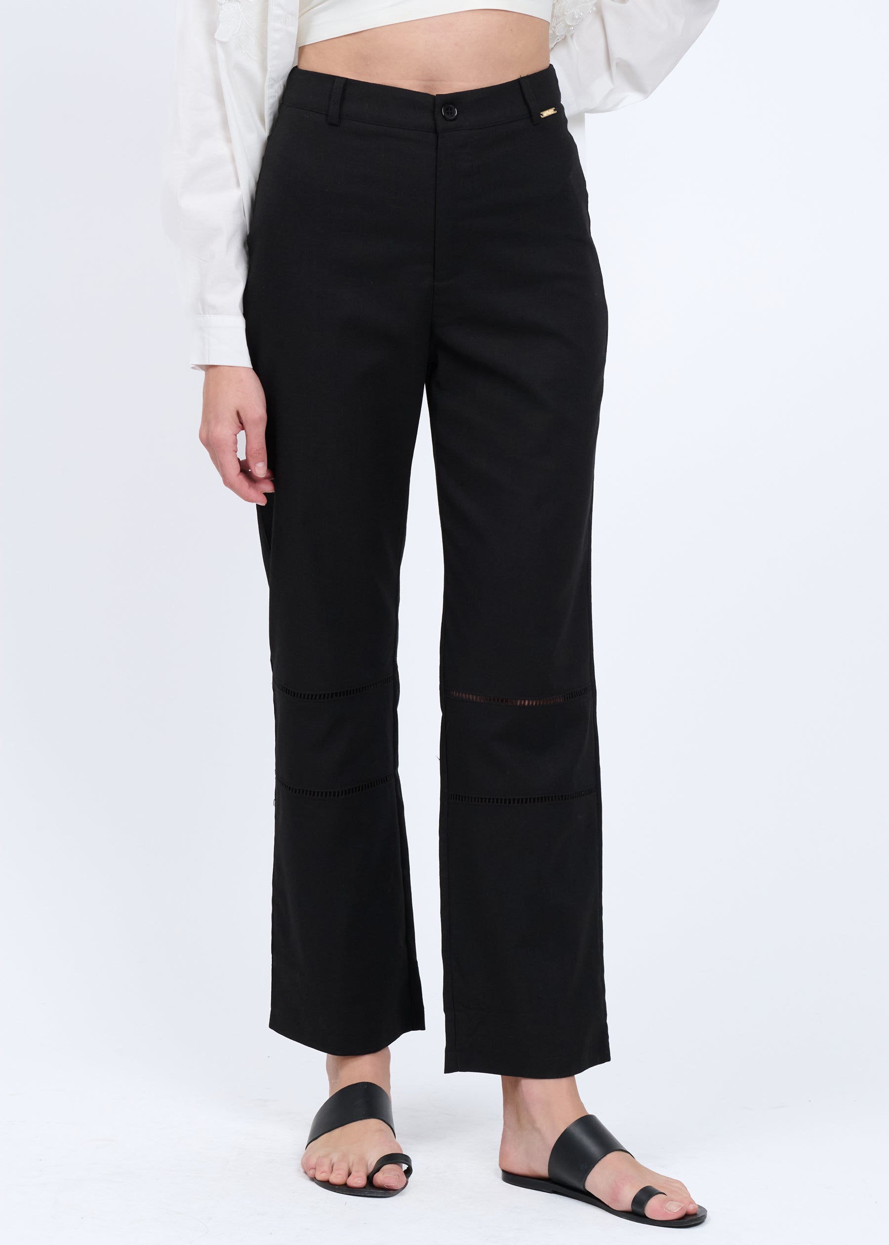 03T0019BLACK_3.jpg