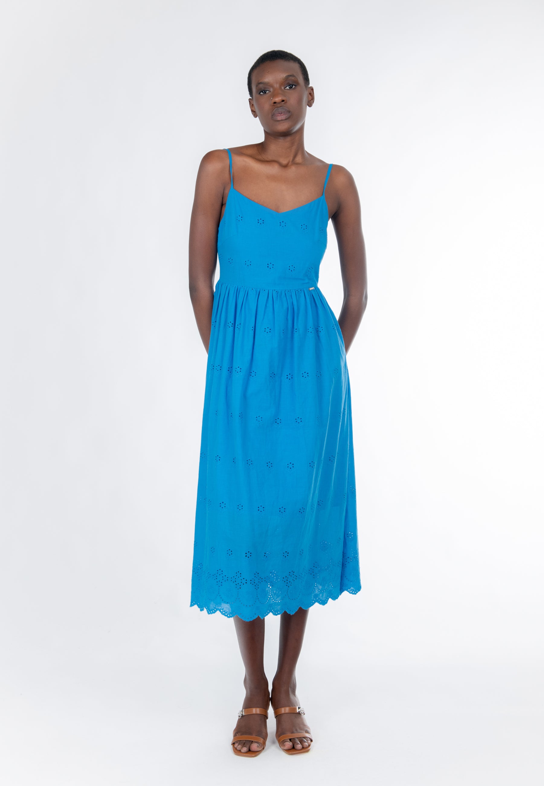 DRESS 03T0037