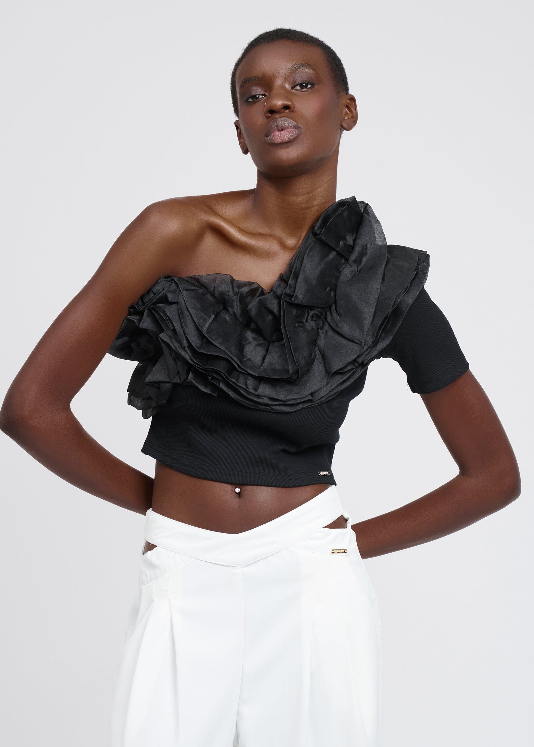 03X582BLACK_3.jpg
