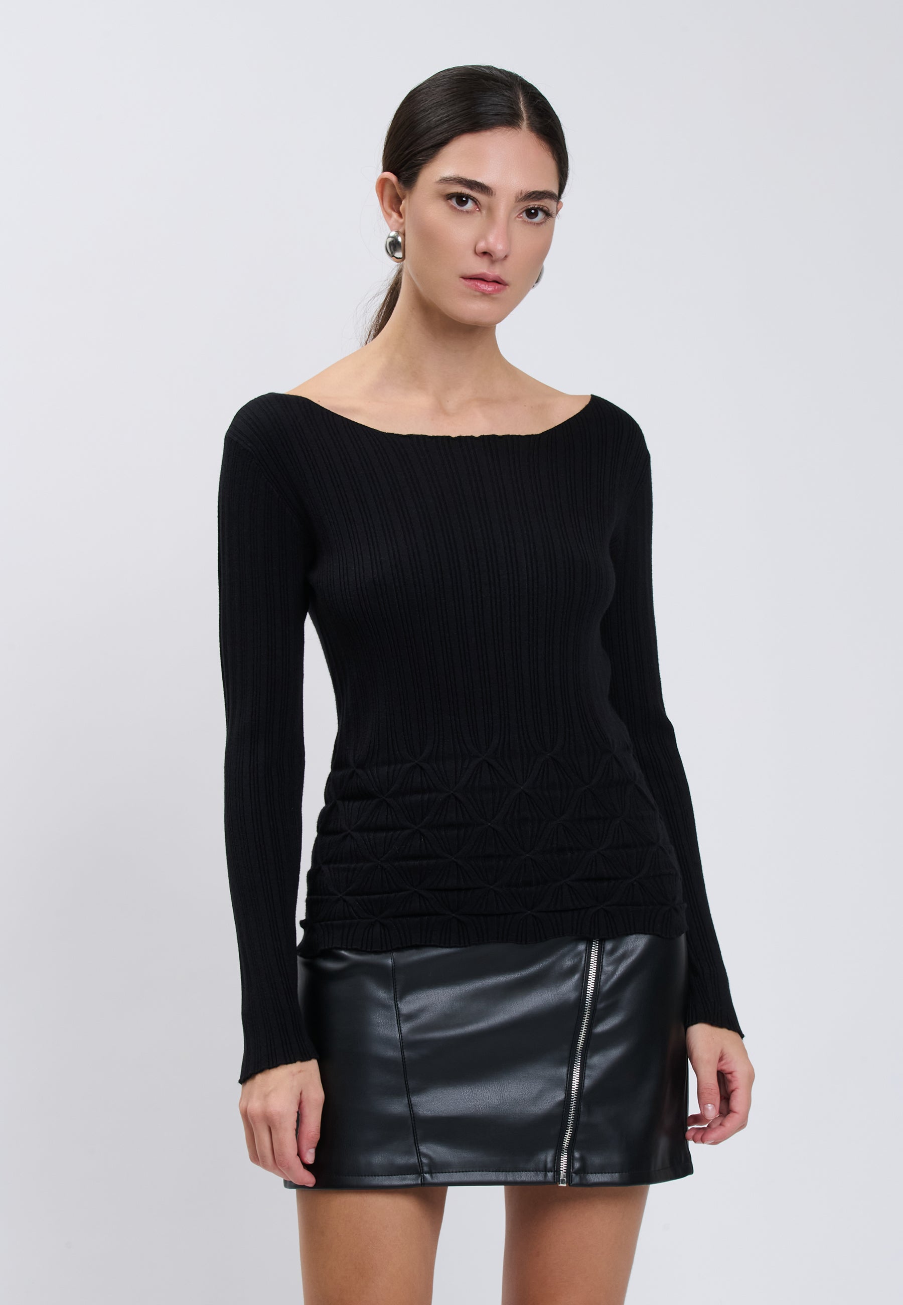PULL Black 04H93097