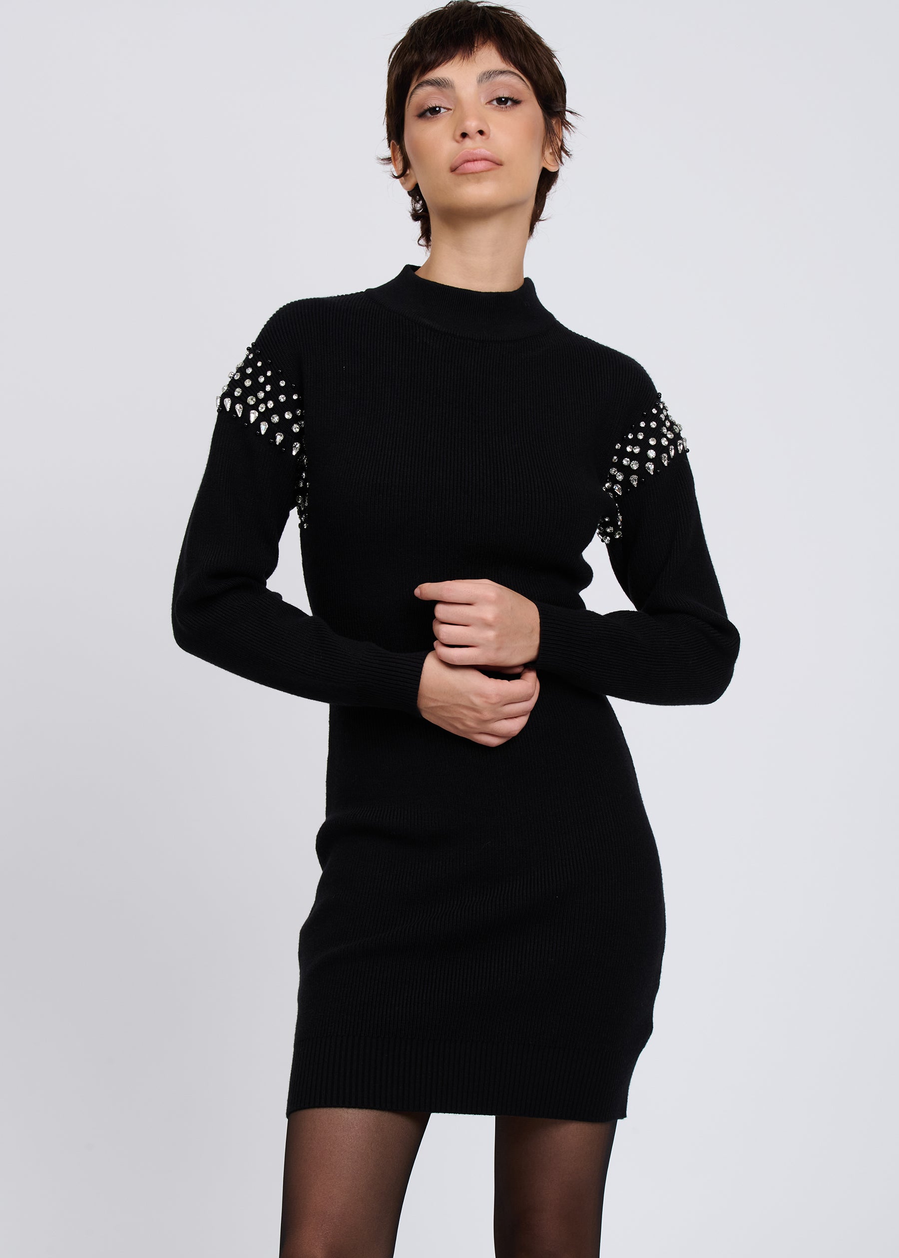 04H93400BLACK_3.jpg