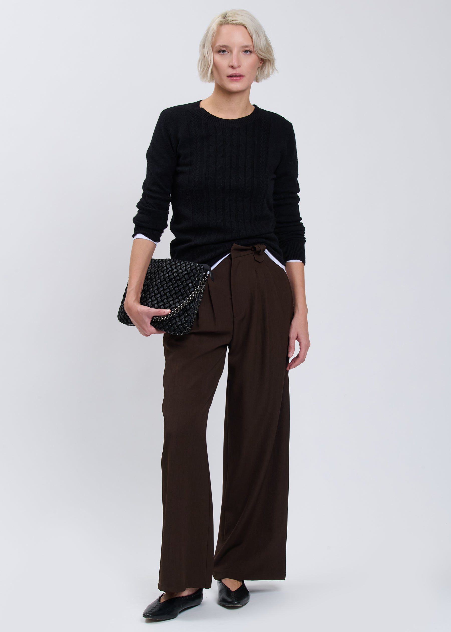 04H95071BLACK_1.jpg