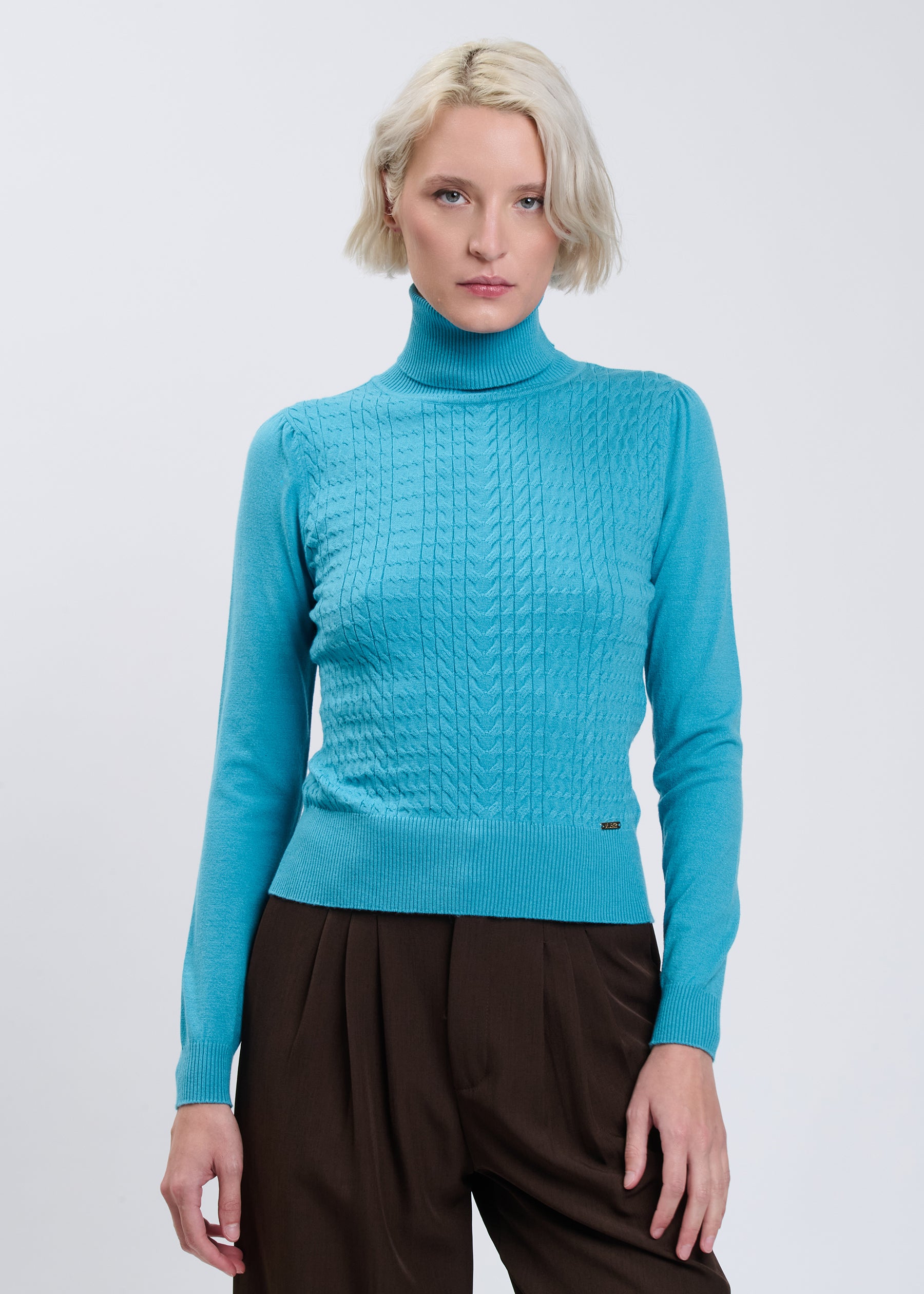 04H95256AQUA_2.jpg