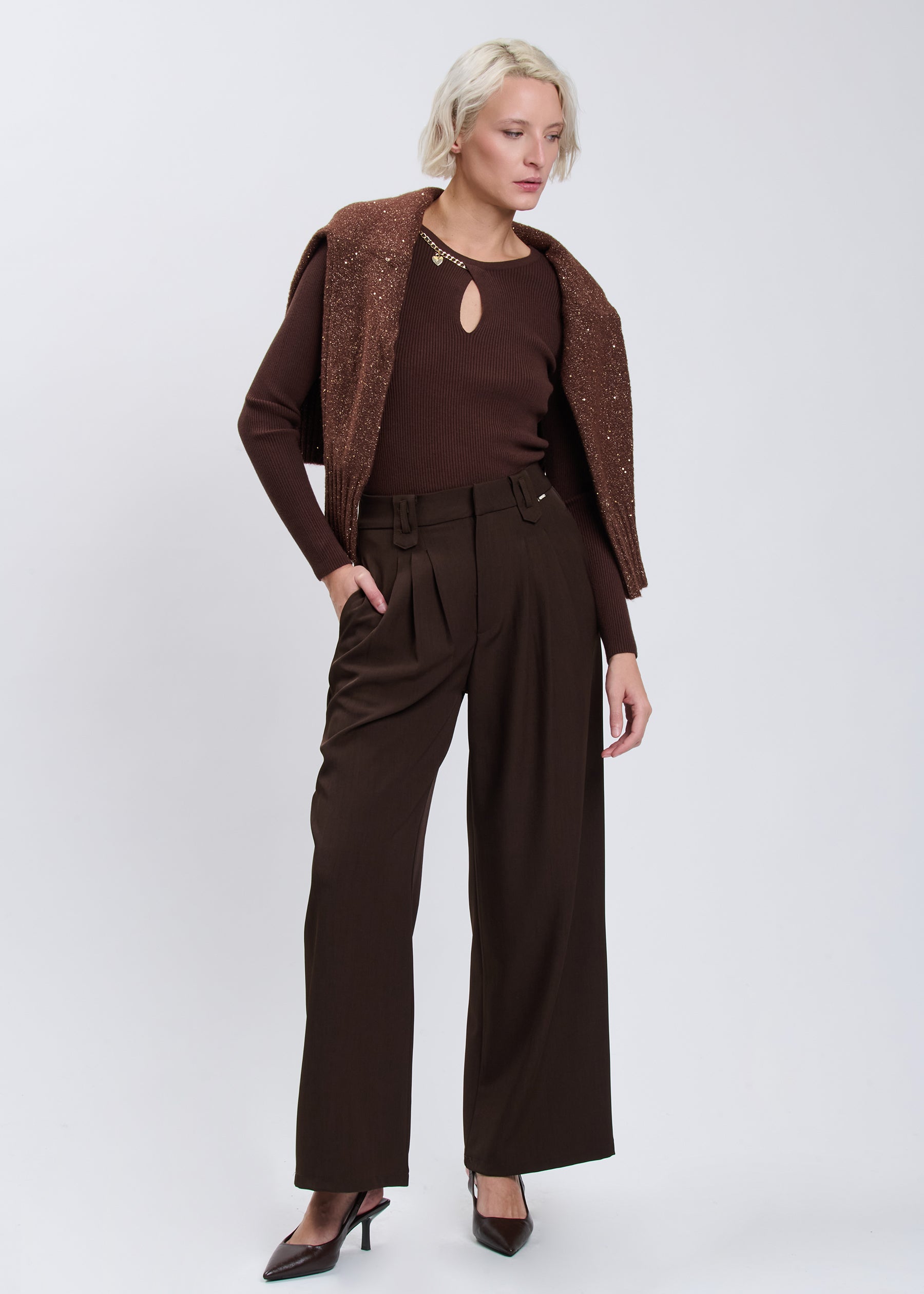 04H95259BROWN_5.jpg