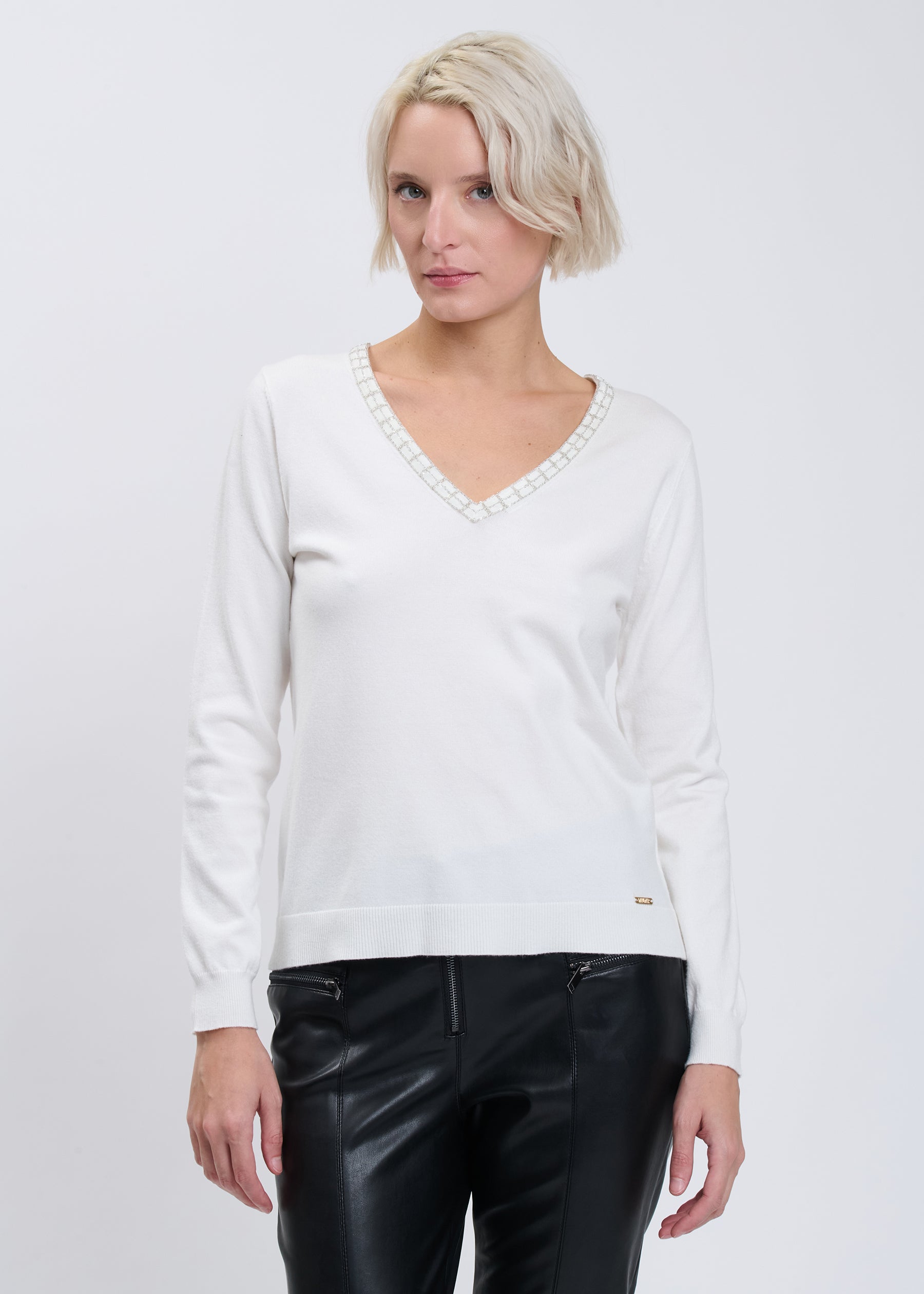04H95319CREAM_2.jpg