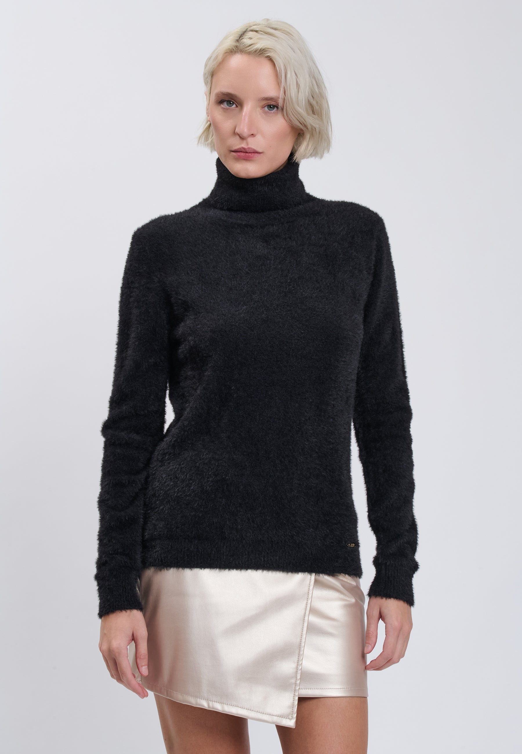 PULL Black 04H95927