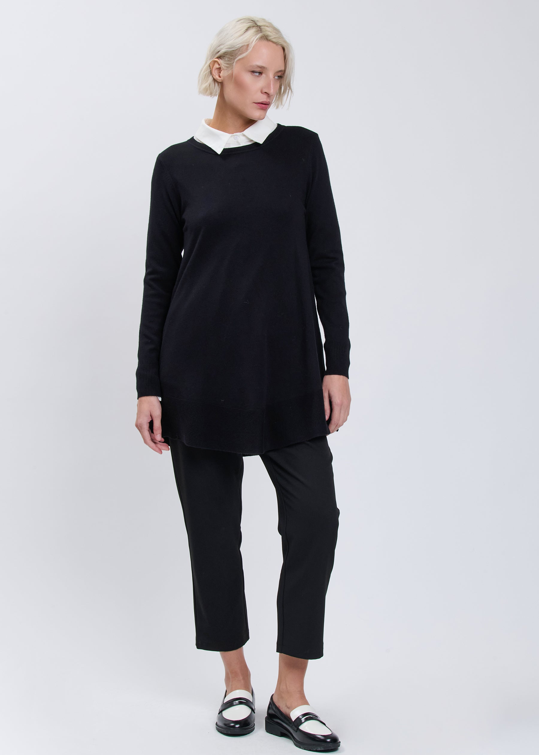 04H95929BLACK_2.jpg