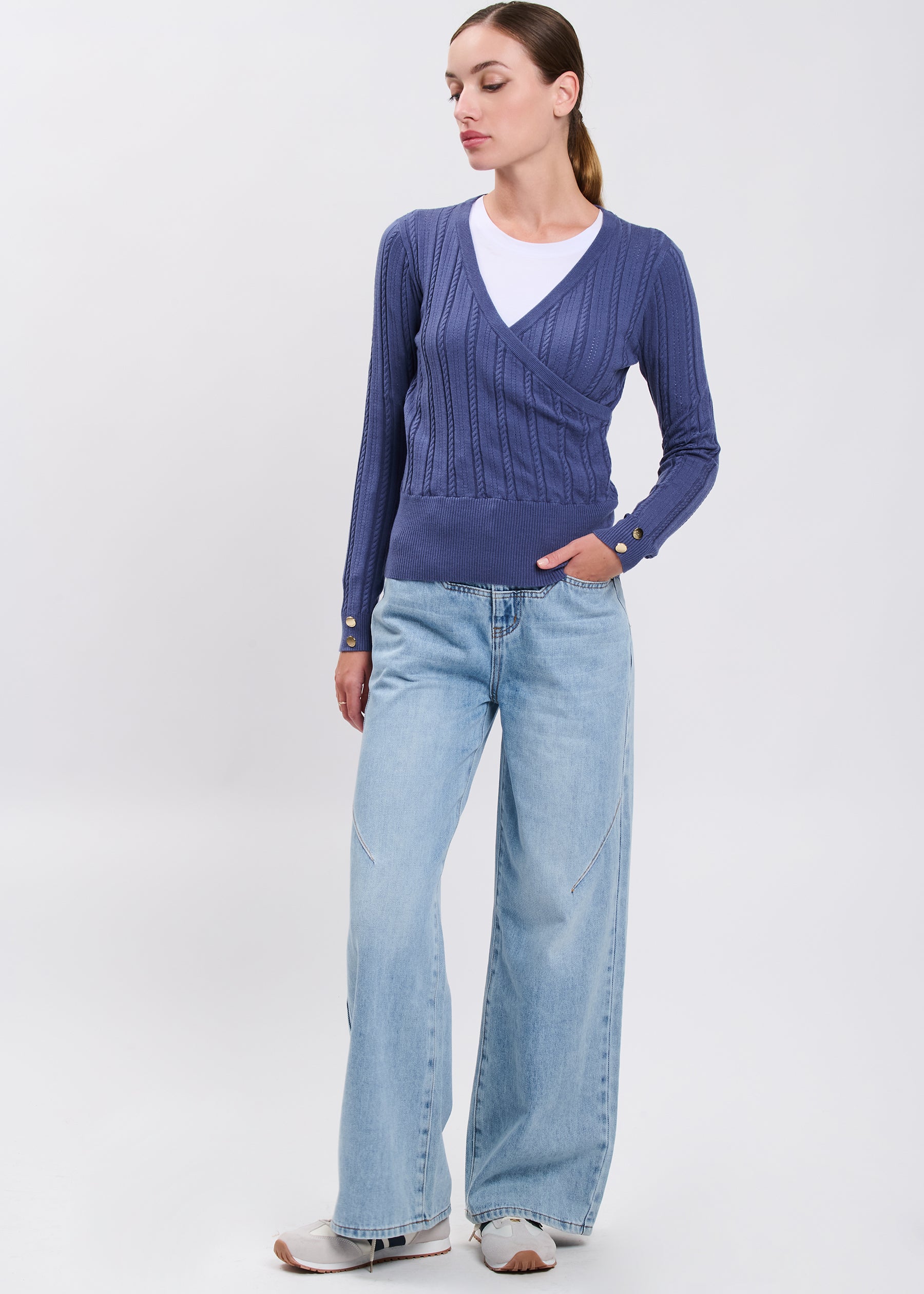04J7399INDIGO_3.jpg