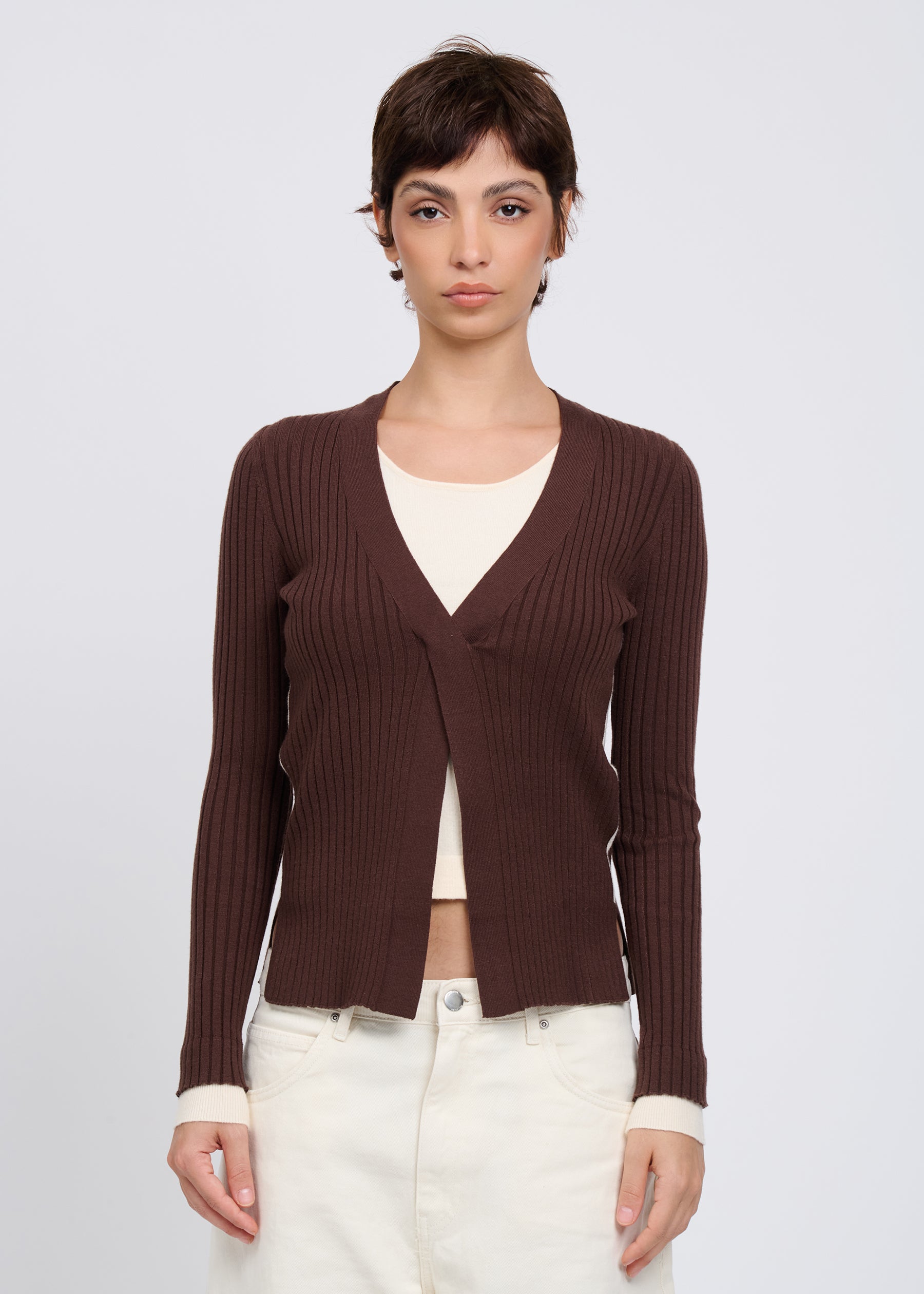 04J7539BROWN_3.jpg