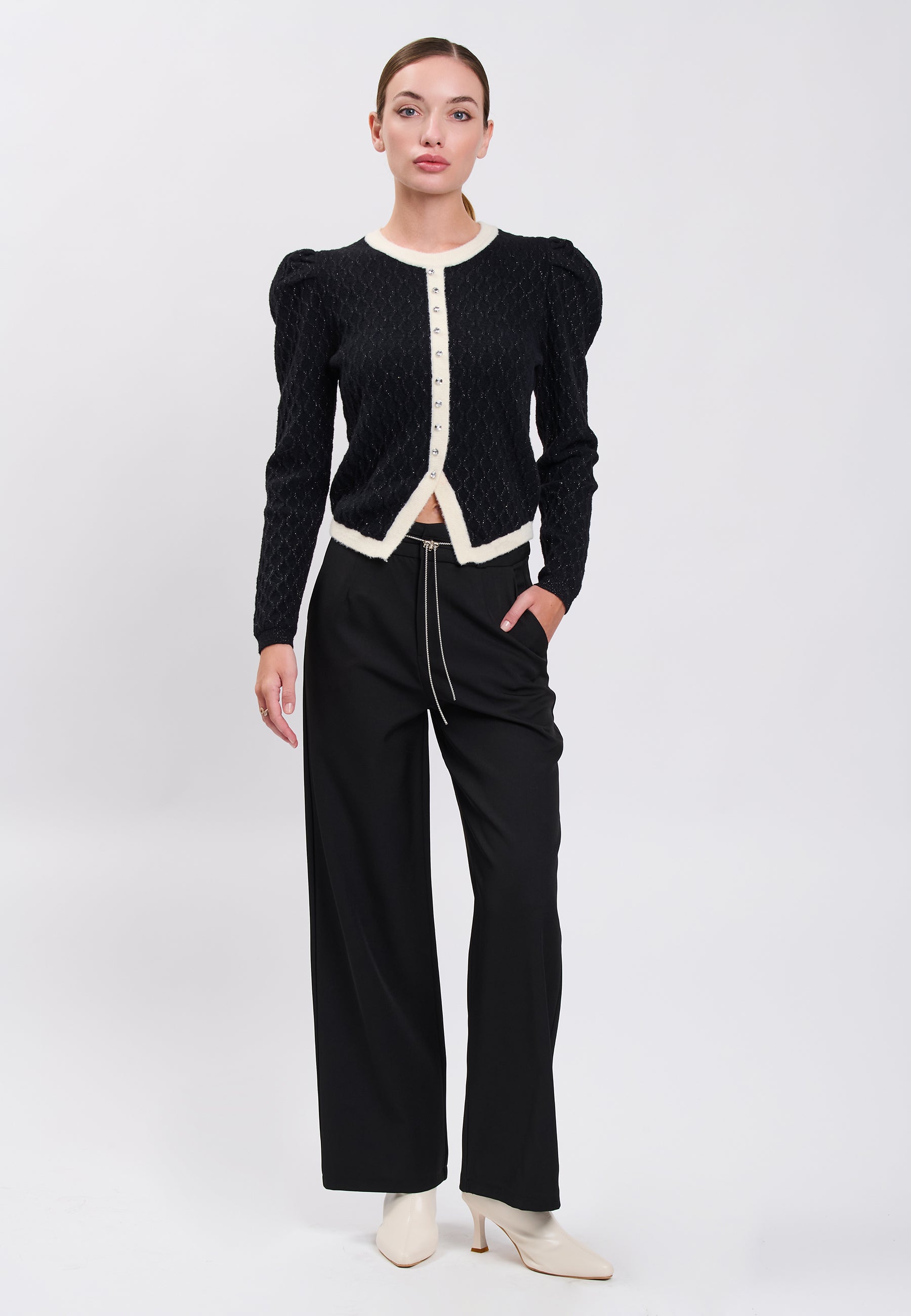 PULL Black/Ivory 04J7556