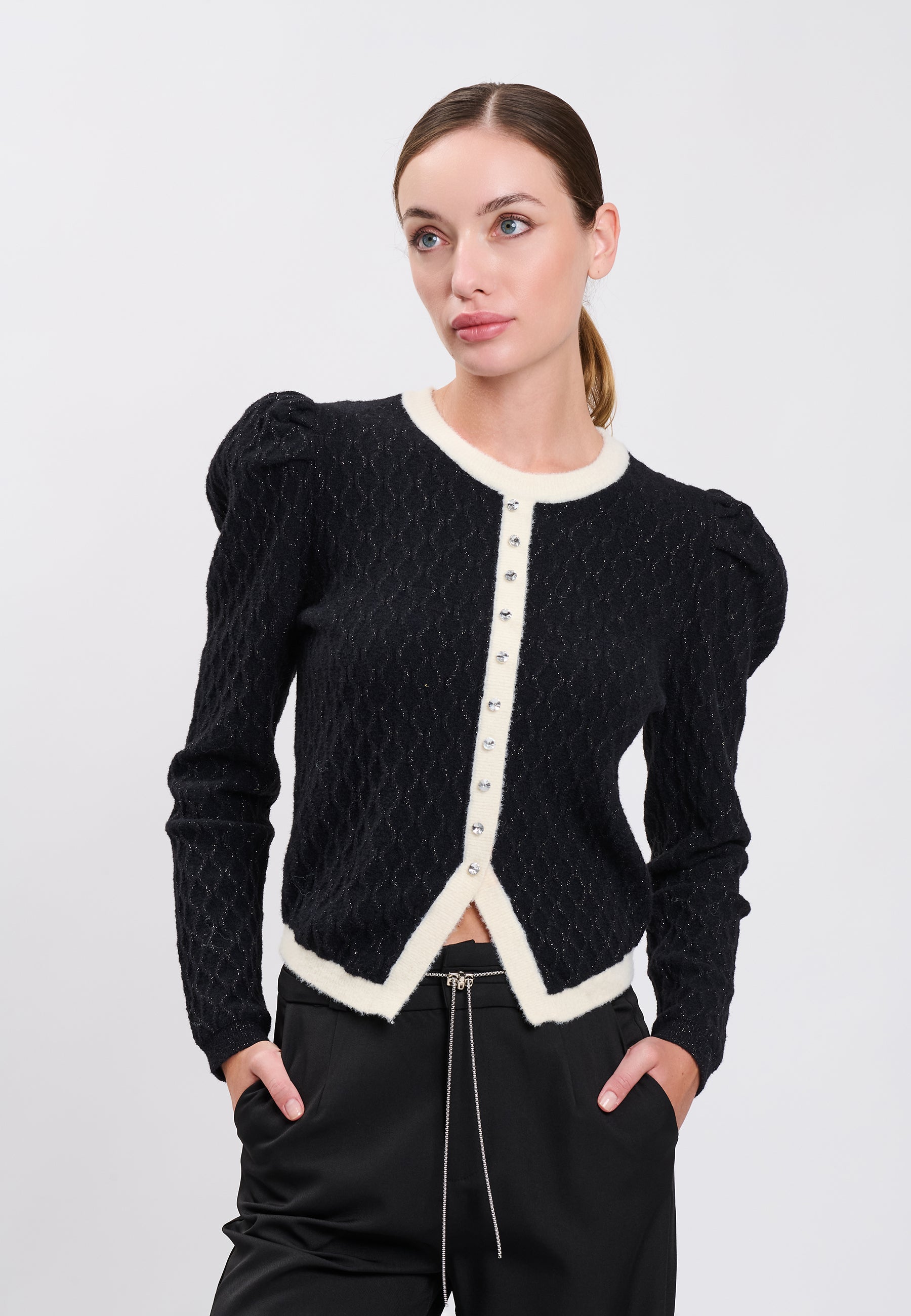 PULL Black/Ivory 04J7556