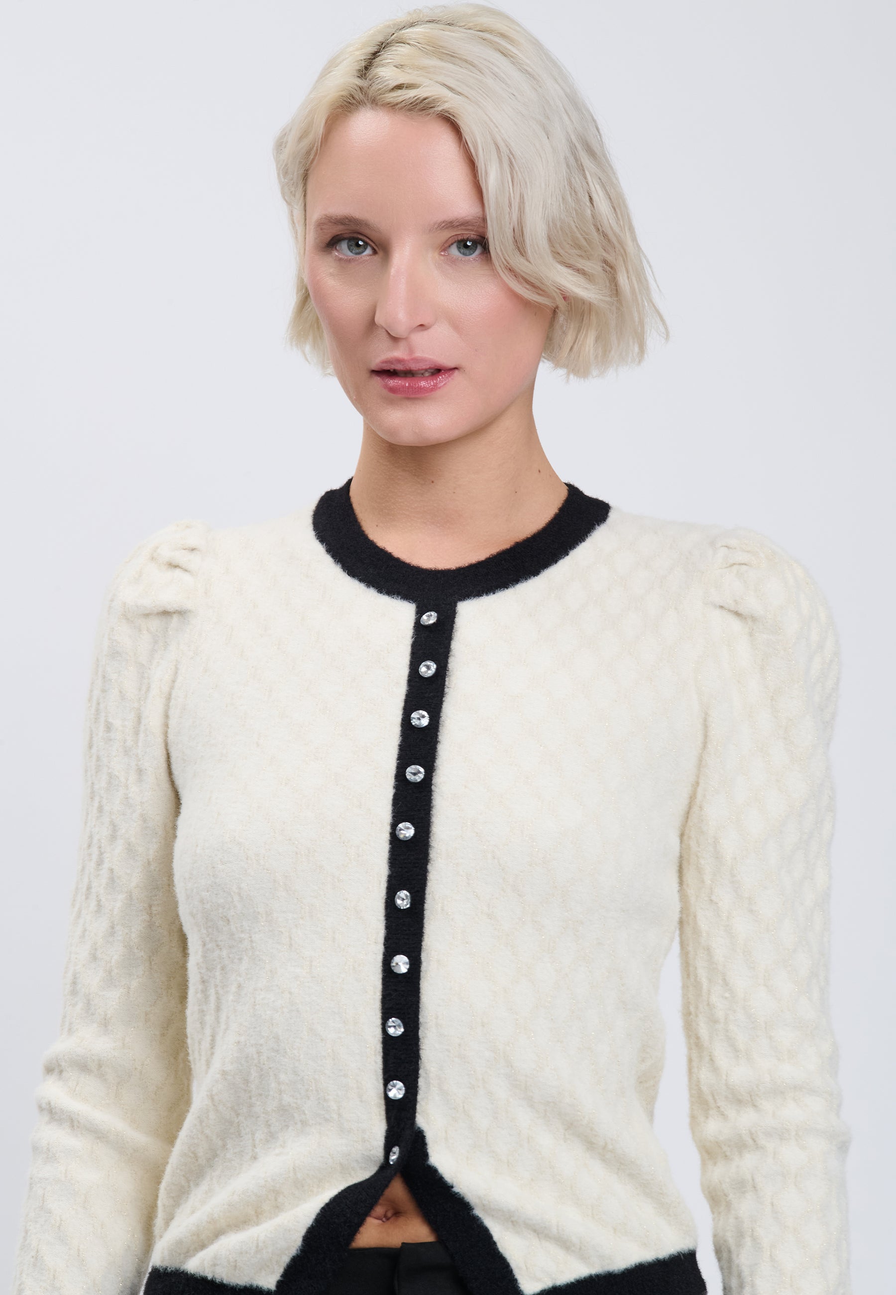 PULL Ivory/Black 04J7556
