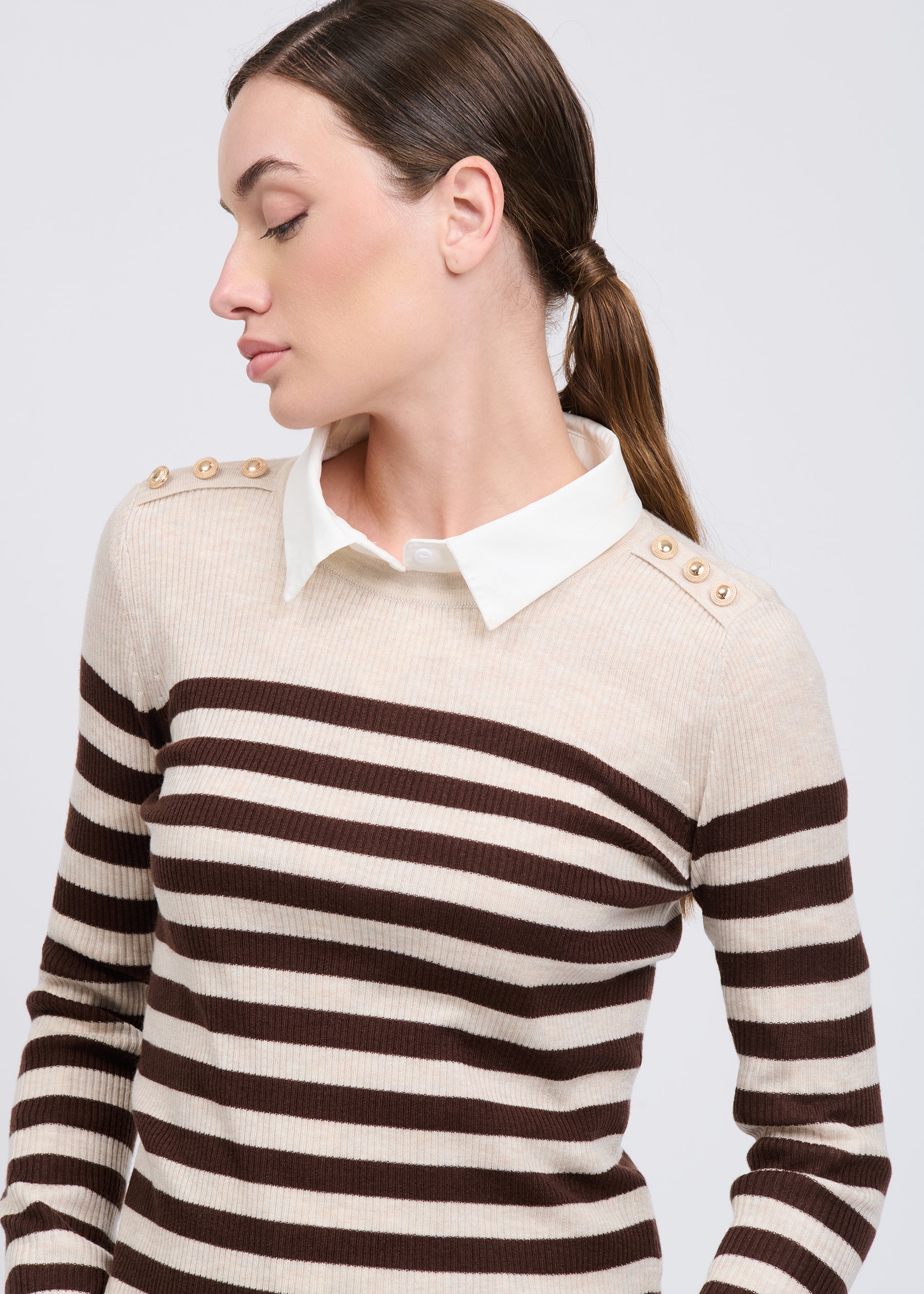 04J7569BROWN_4.jpg