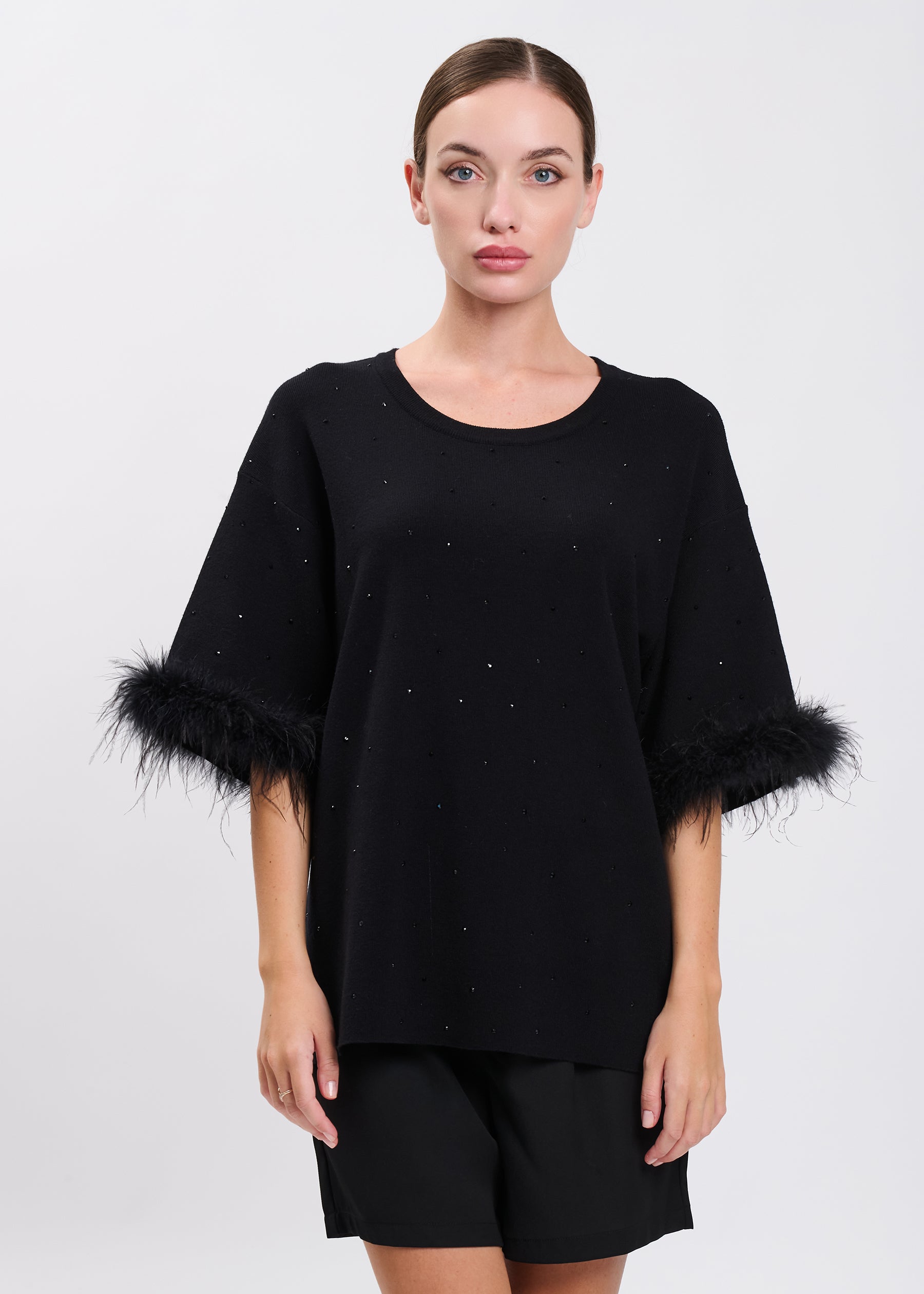 04J7672BLACK_3.jpg