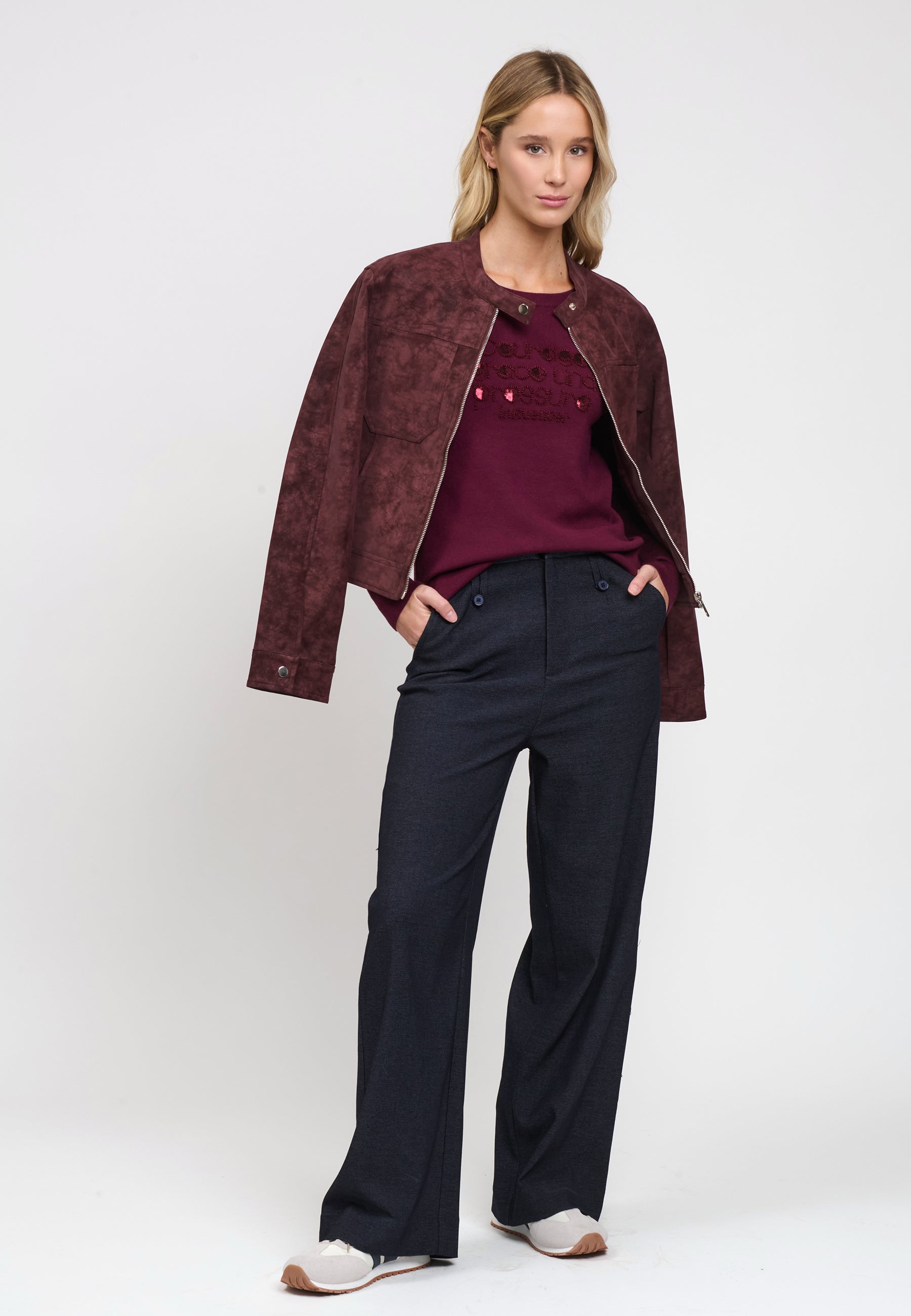 PULL Plum 04J7678