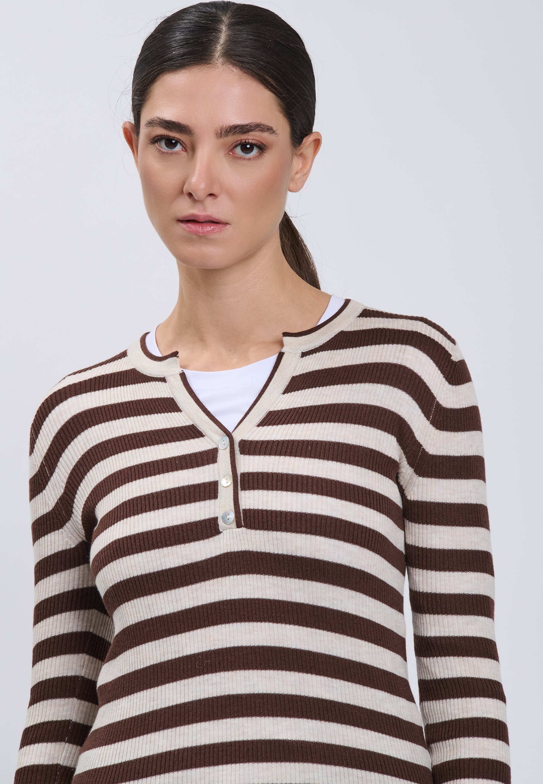 PULL Brown 04J7812