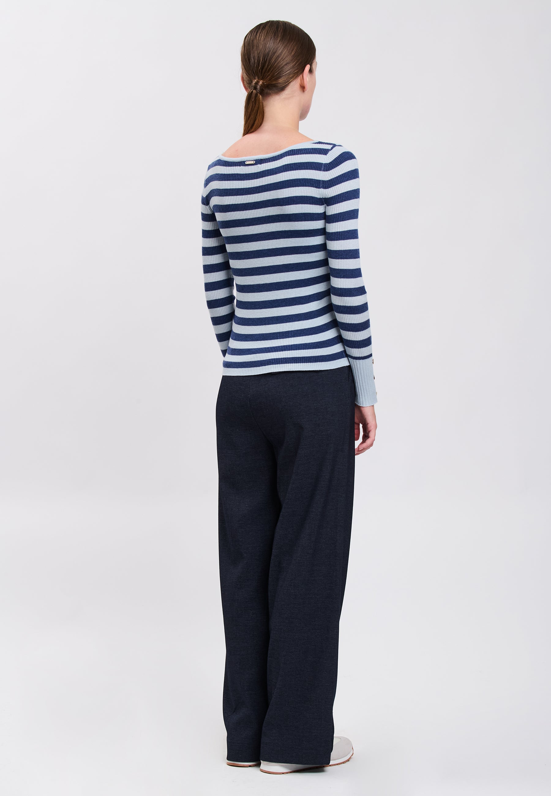 PULL 04J7813