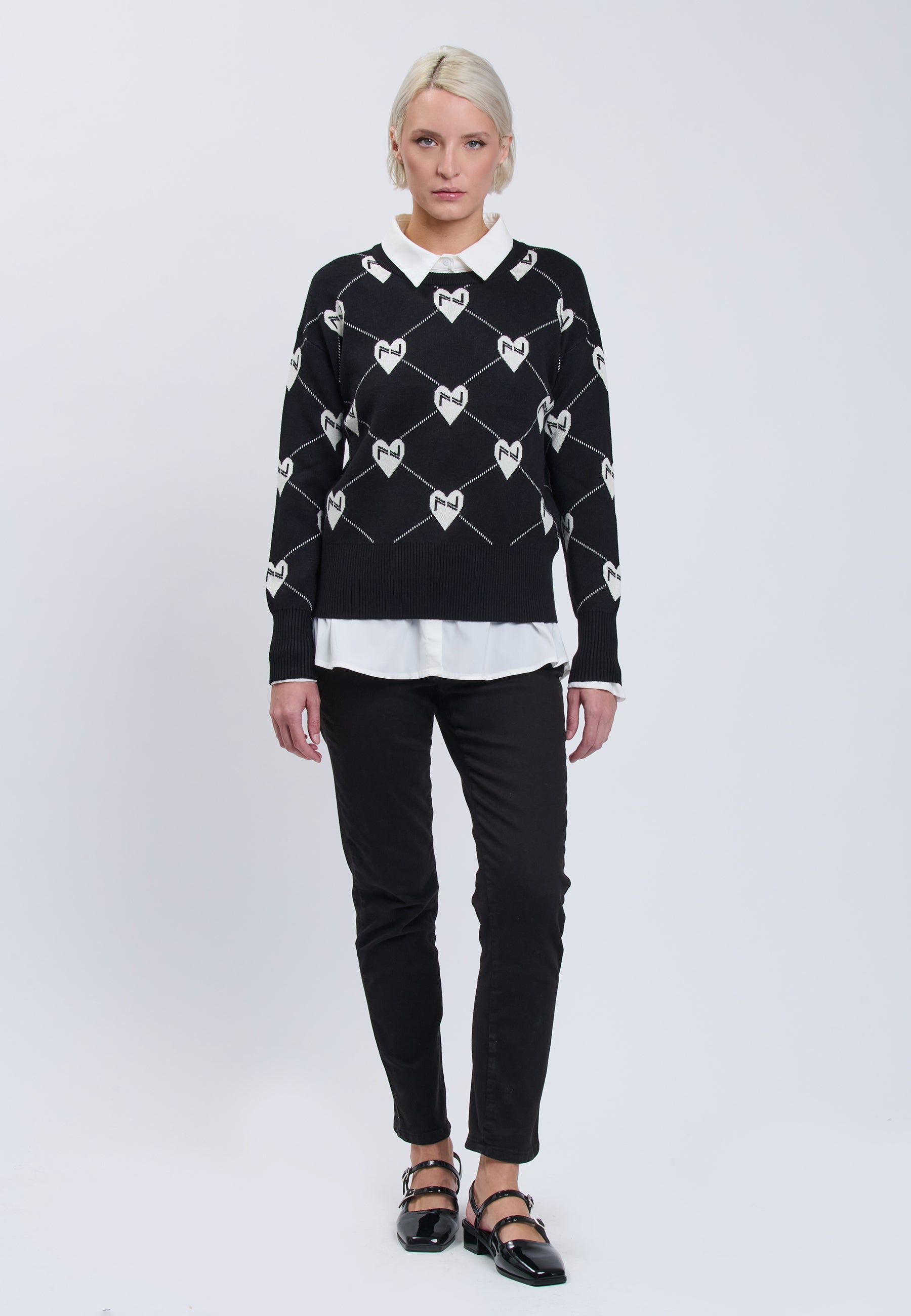 PULL Black 04J7840
