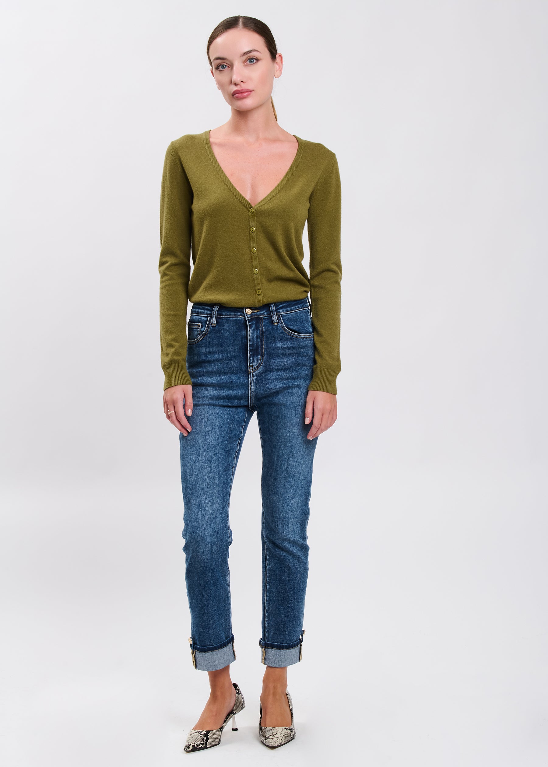 04J7854OLIVE_1.jpg