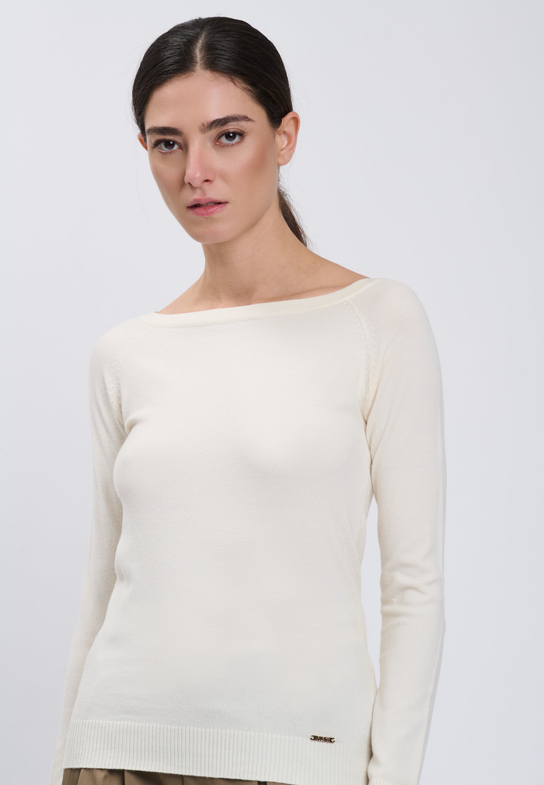 PULL Ivory 04J7859