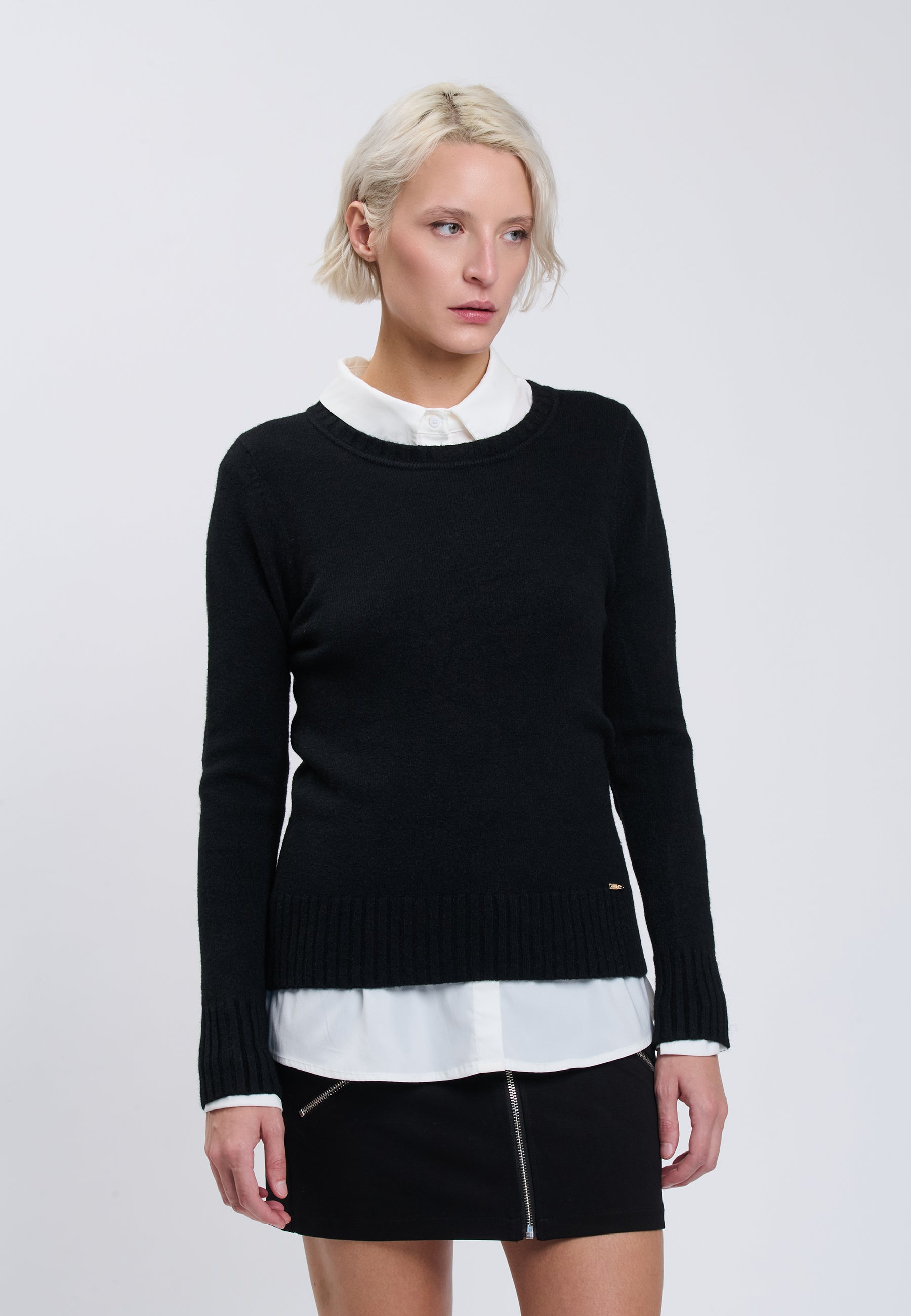 PULL Black 04J7862