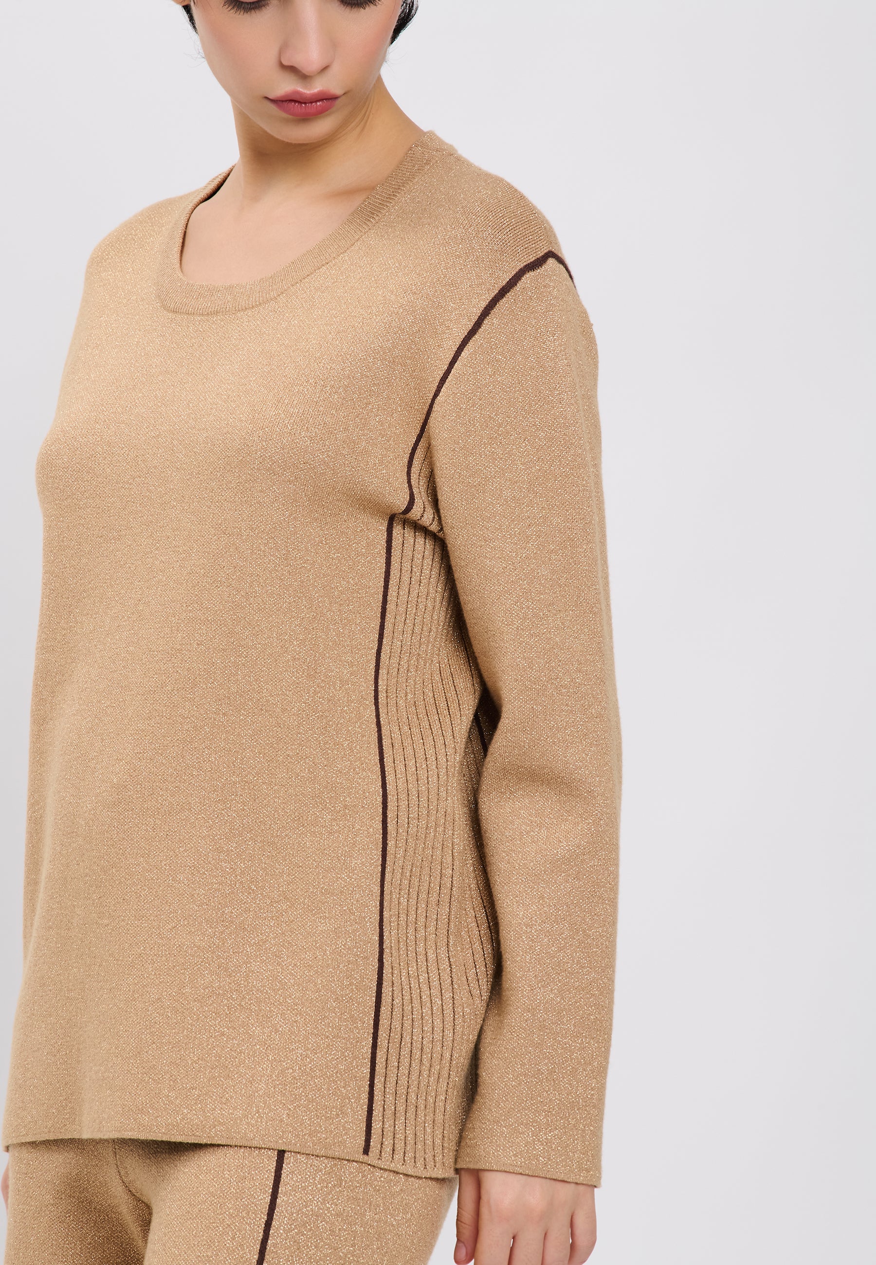 PULL 04J7888