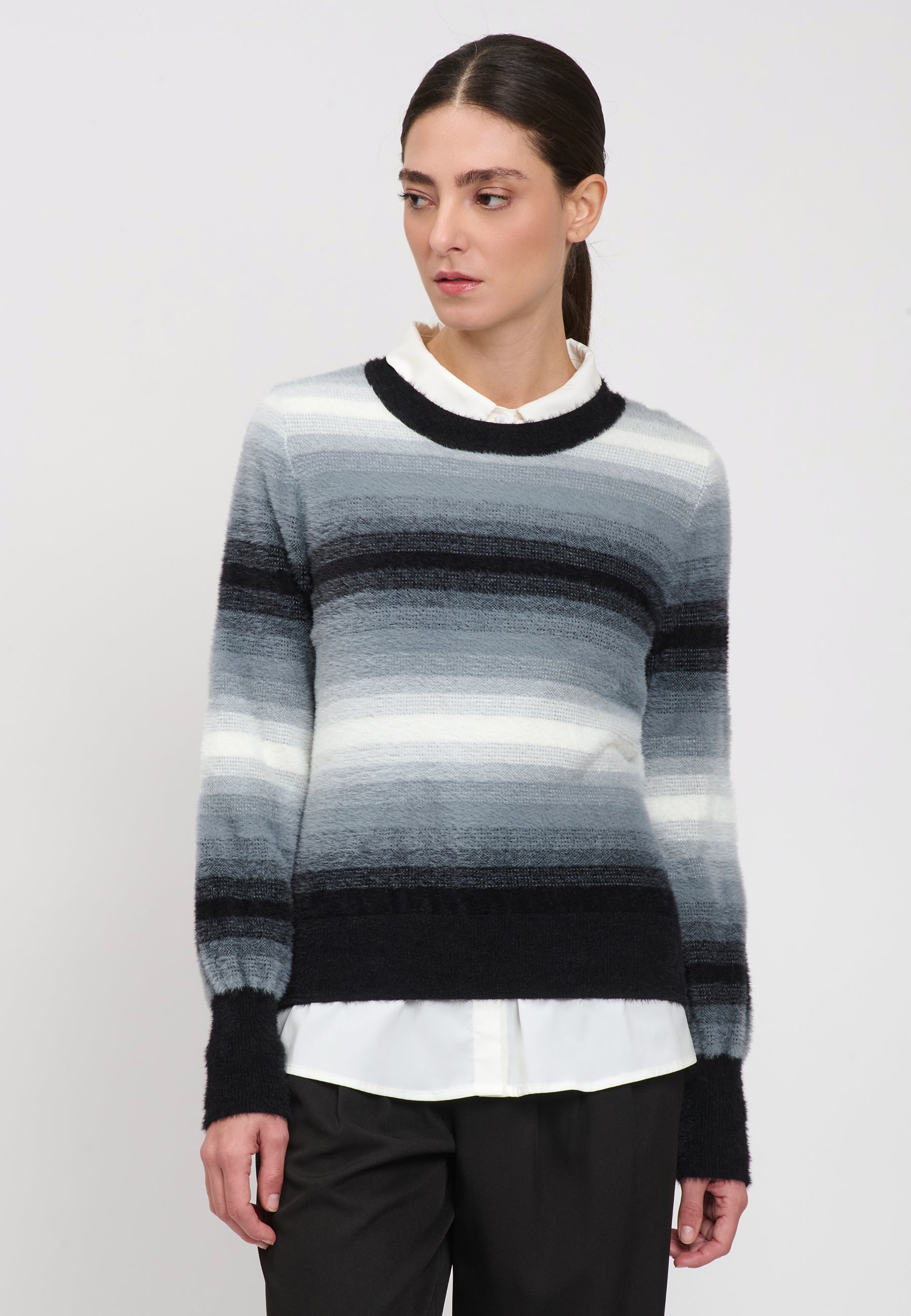 PULL Black 04Q102201