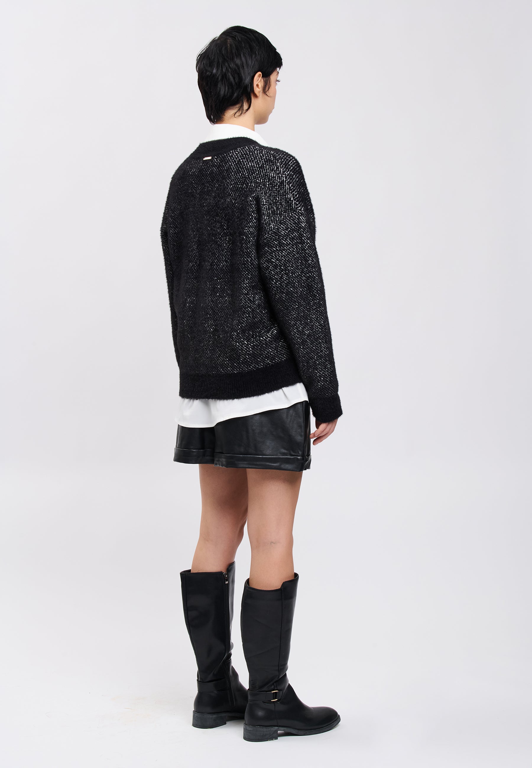 PULL Black/Ivory 04Q10331