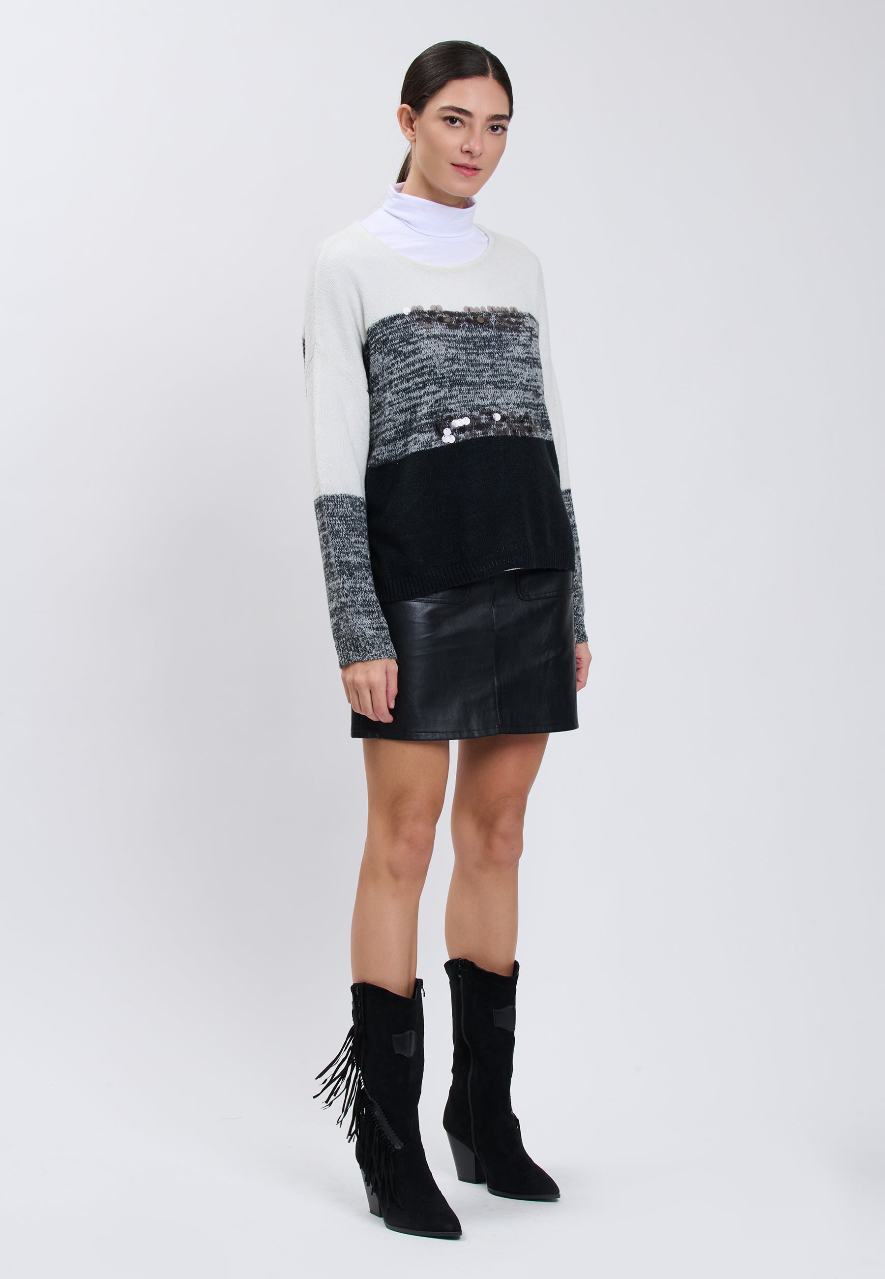 PULL Black/Ivory 04Q10333