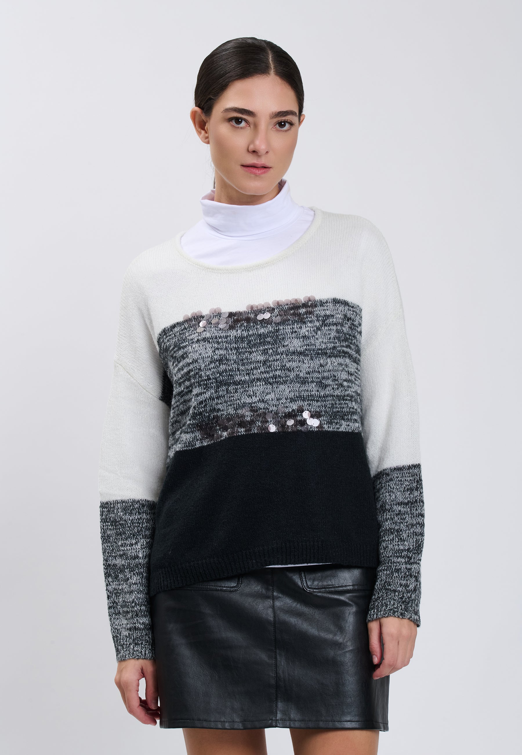 PULL Black/Ivory 04Q10333