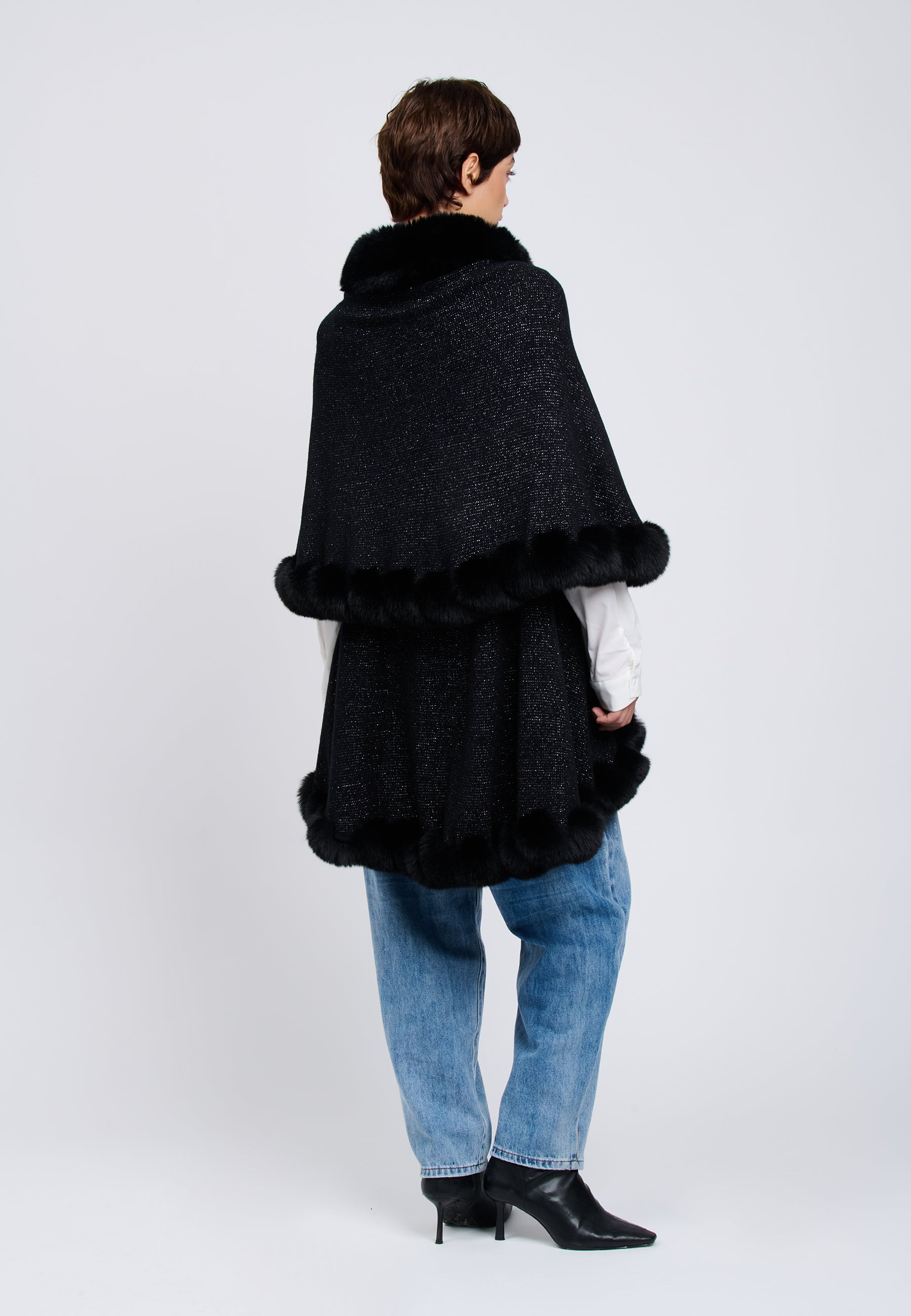 CAPE Black 04SH044