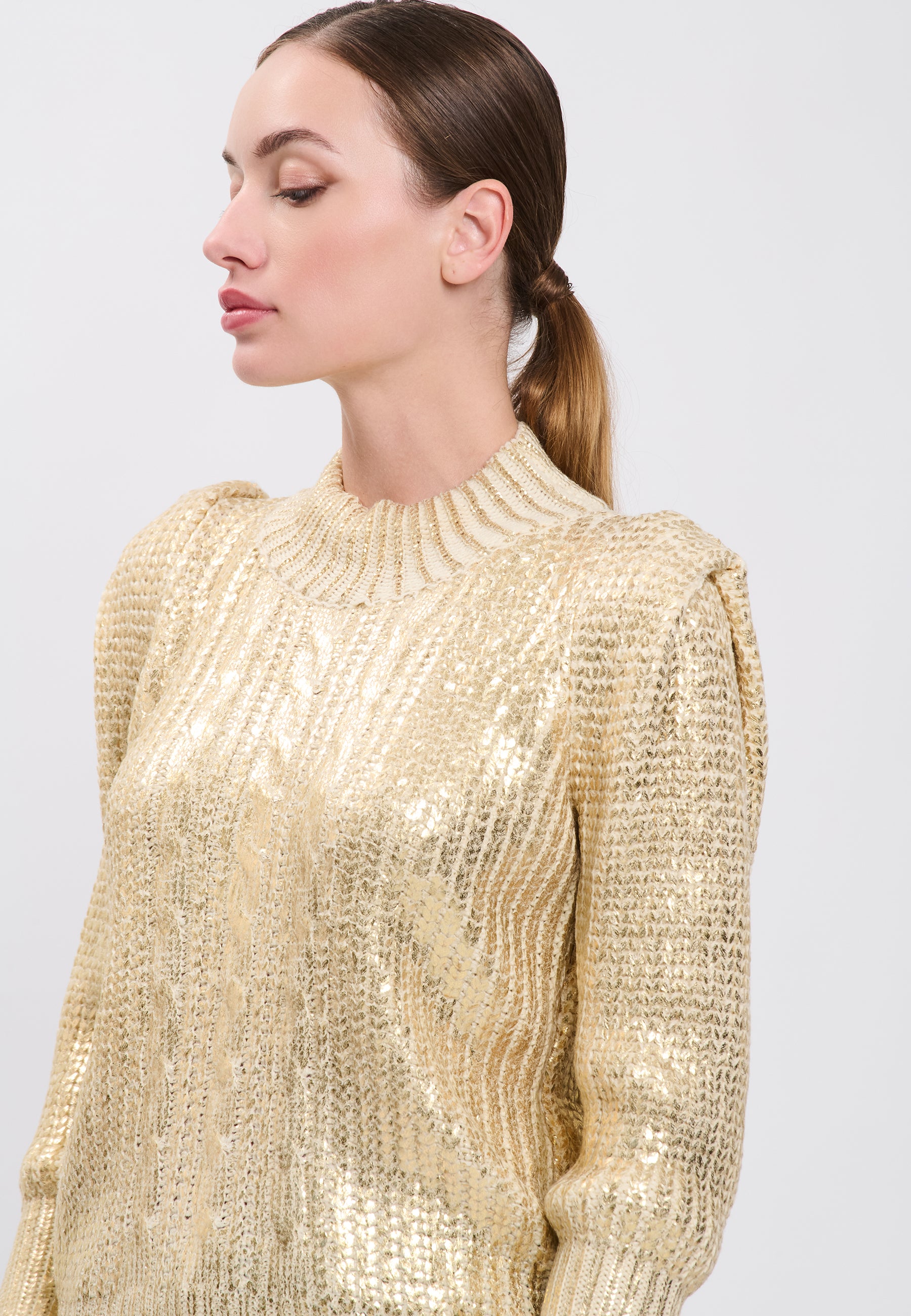 PULL Ivory/Gold 04V074