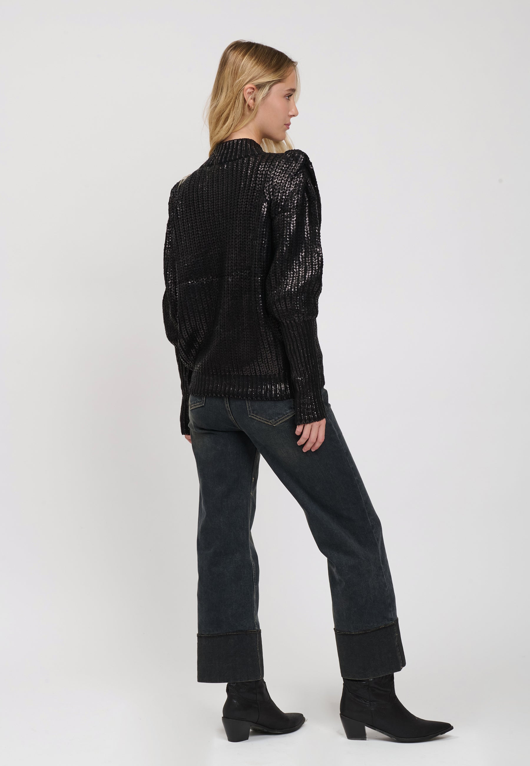 PULL Black/Black 04V074