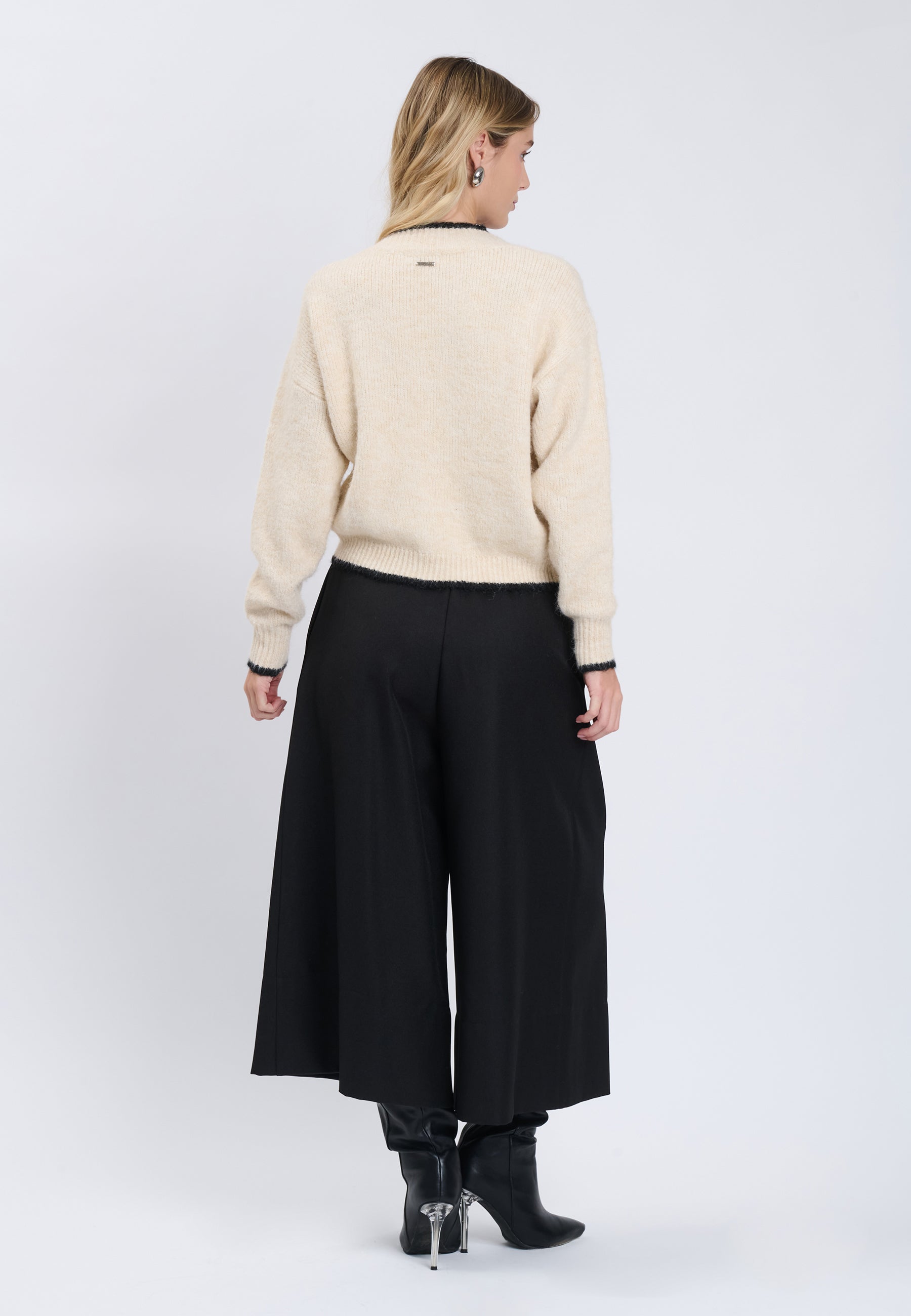 CARDIGAN Ivory/Black 04V077