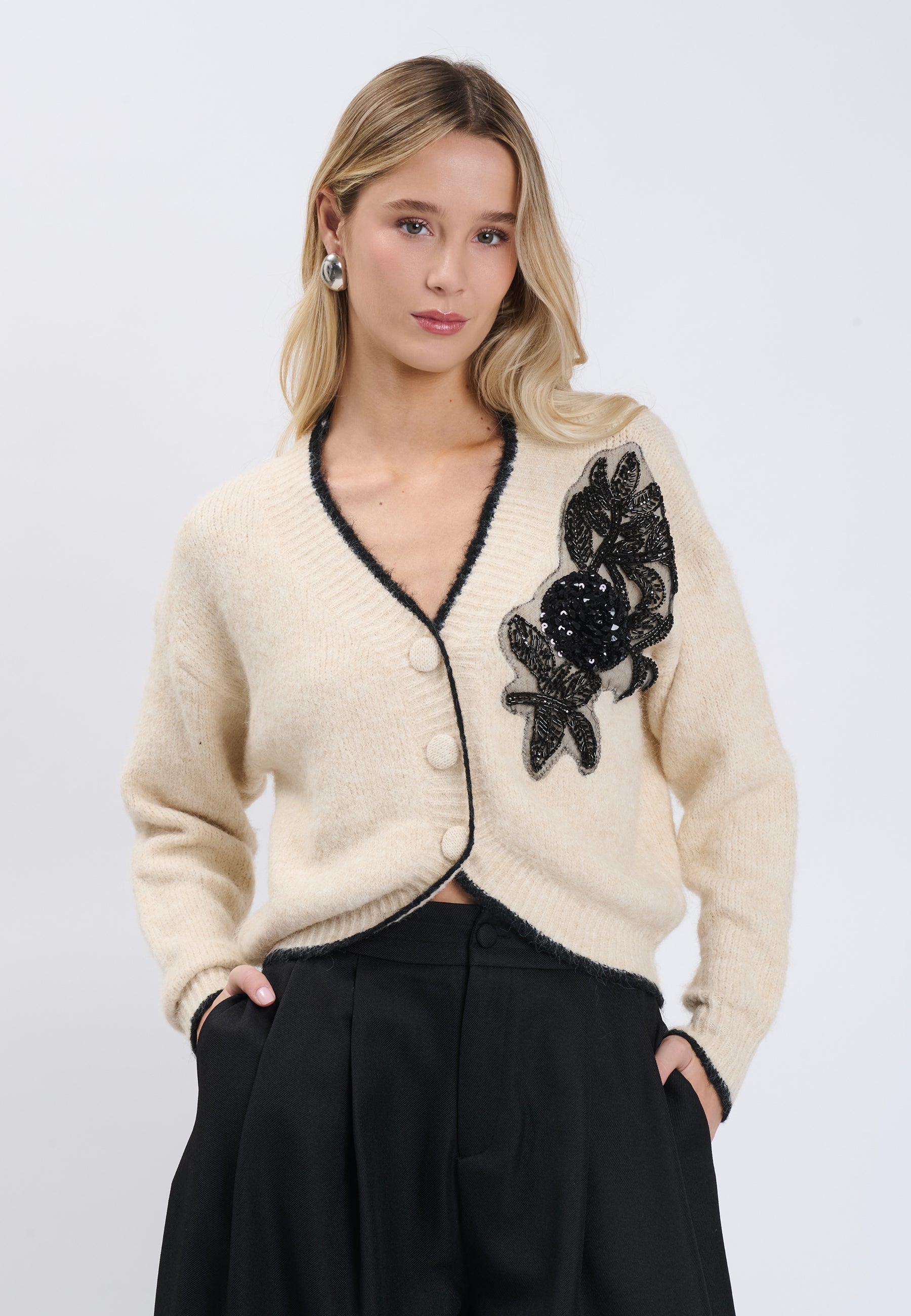 CARDIGAN Ivory/Black 04V077