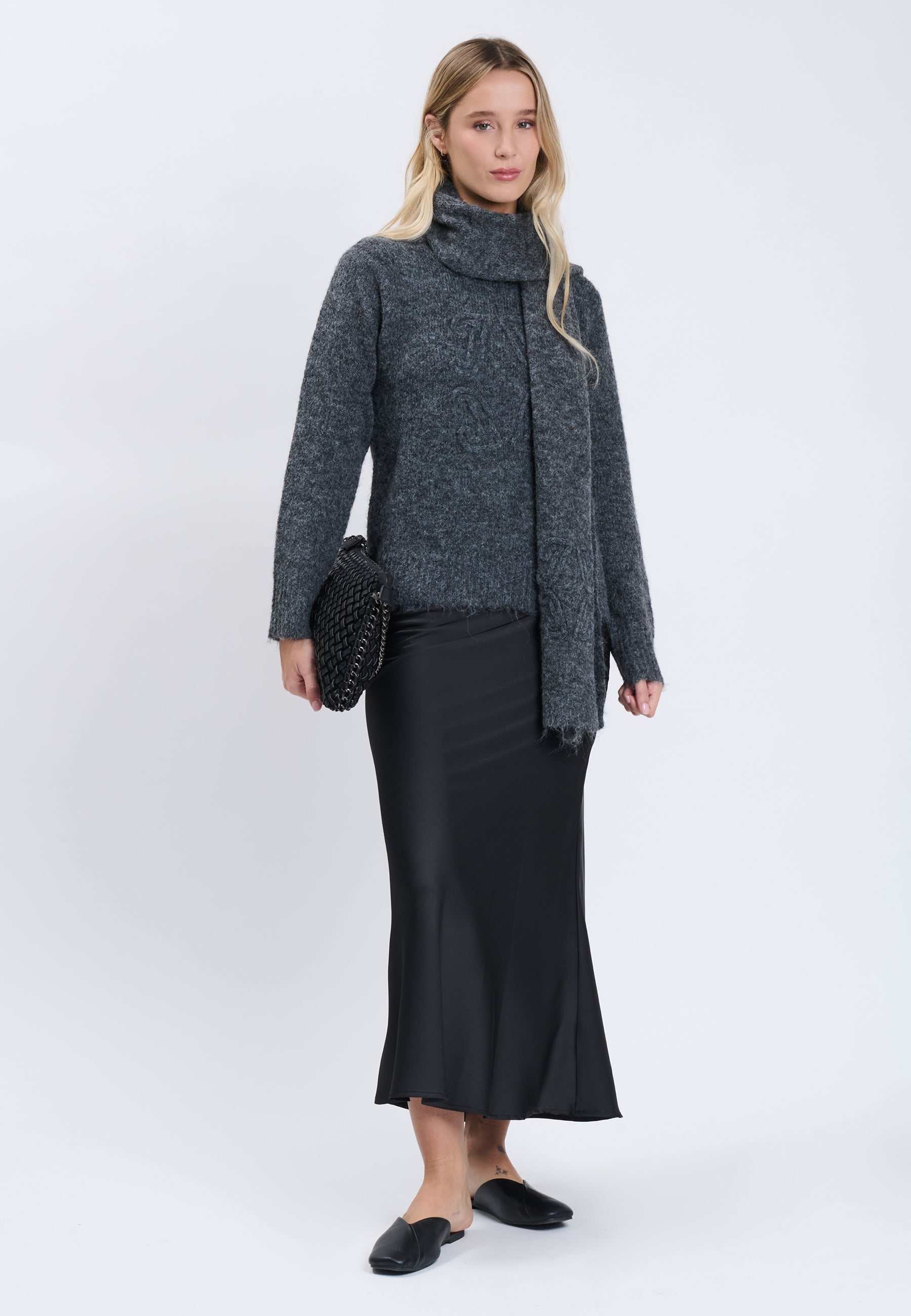 PULL + KNITTED SCARF Smoke 04V080