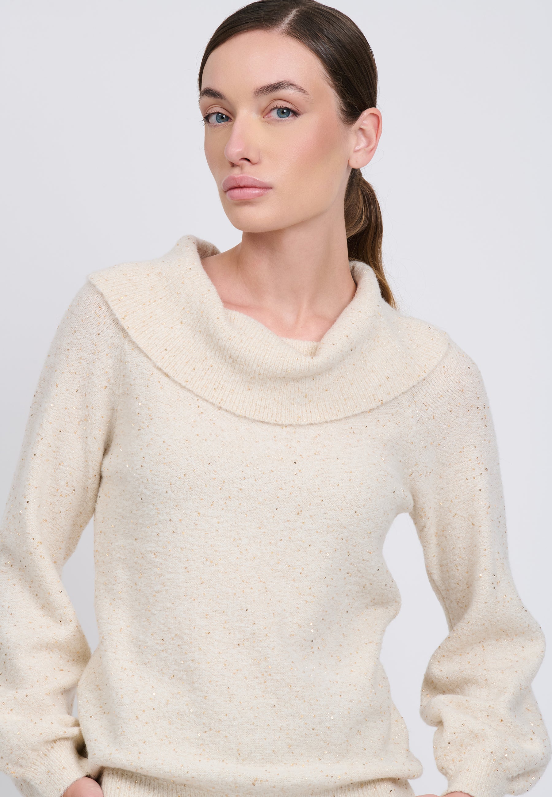 PULL Ivory 04Y145