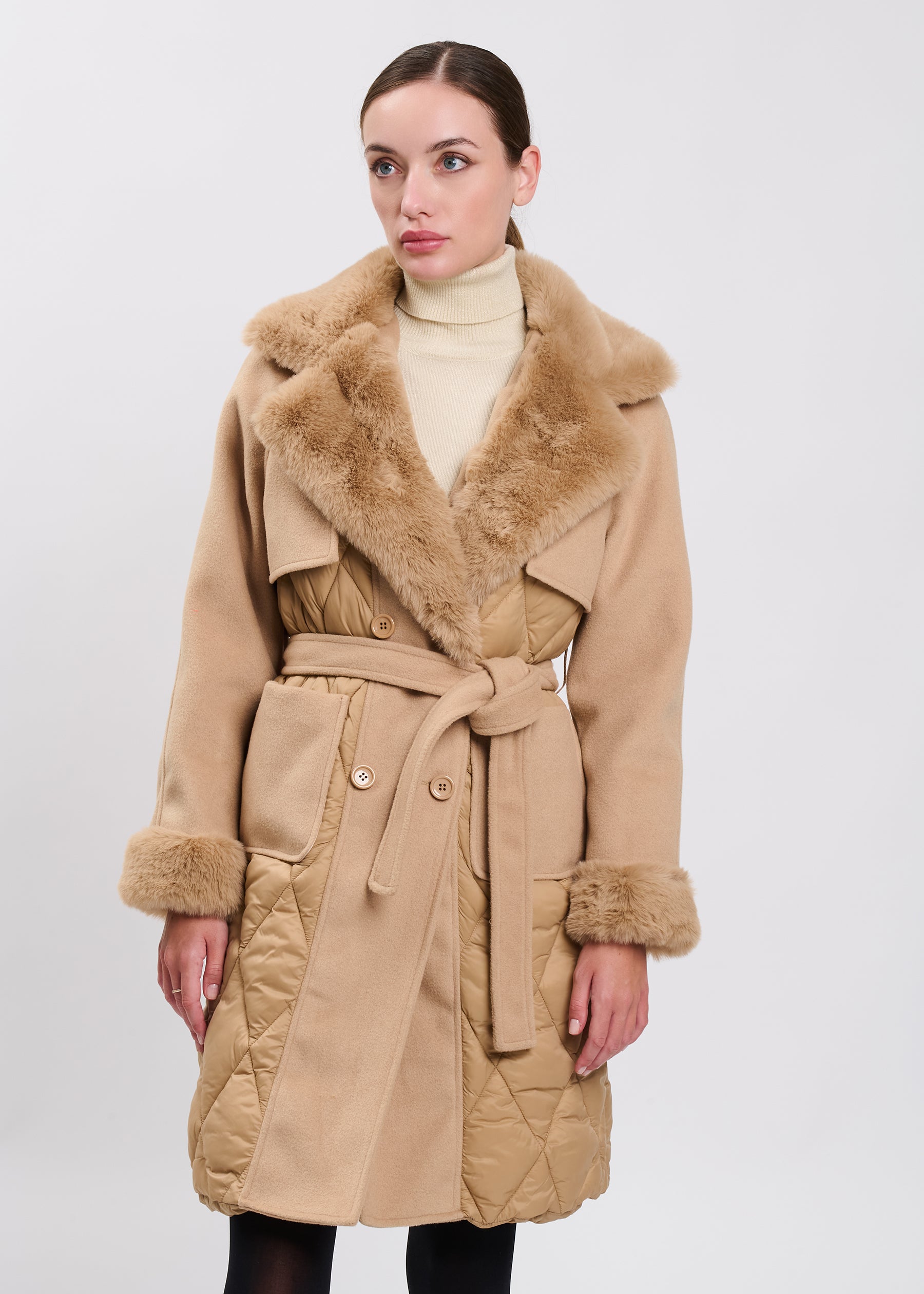 04Z3662CAMEL_3.jpg