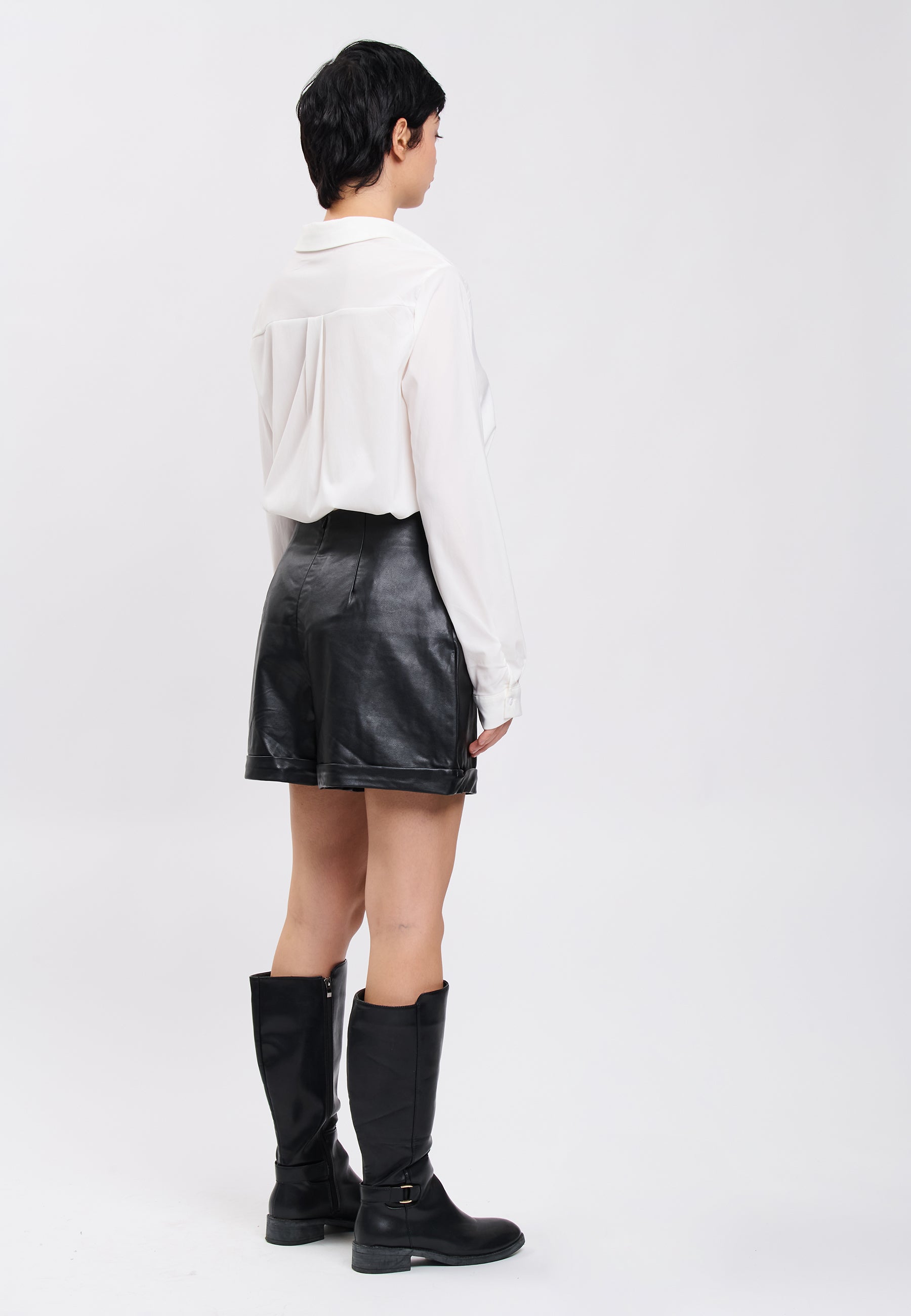 FAUX LEATHER SHORTS Black 04Z3758