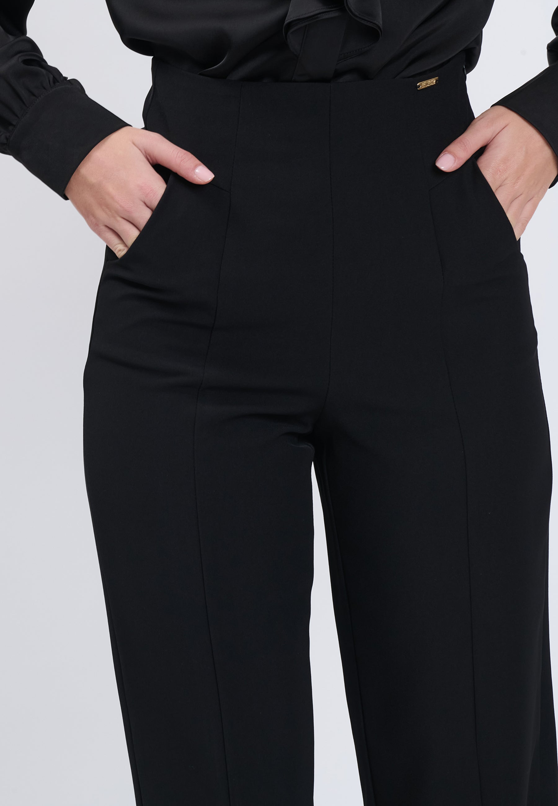 PANTS Black 04Z3788