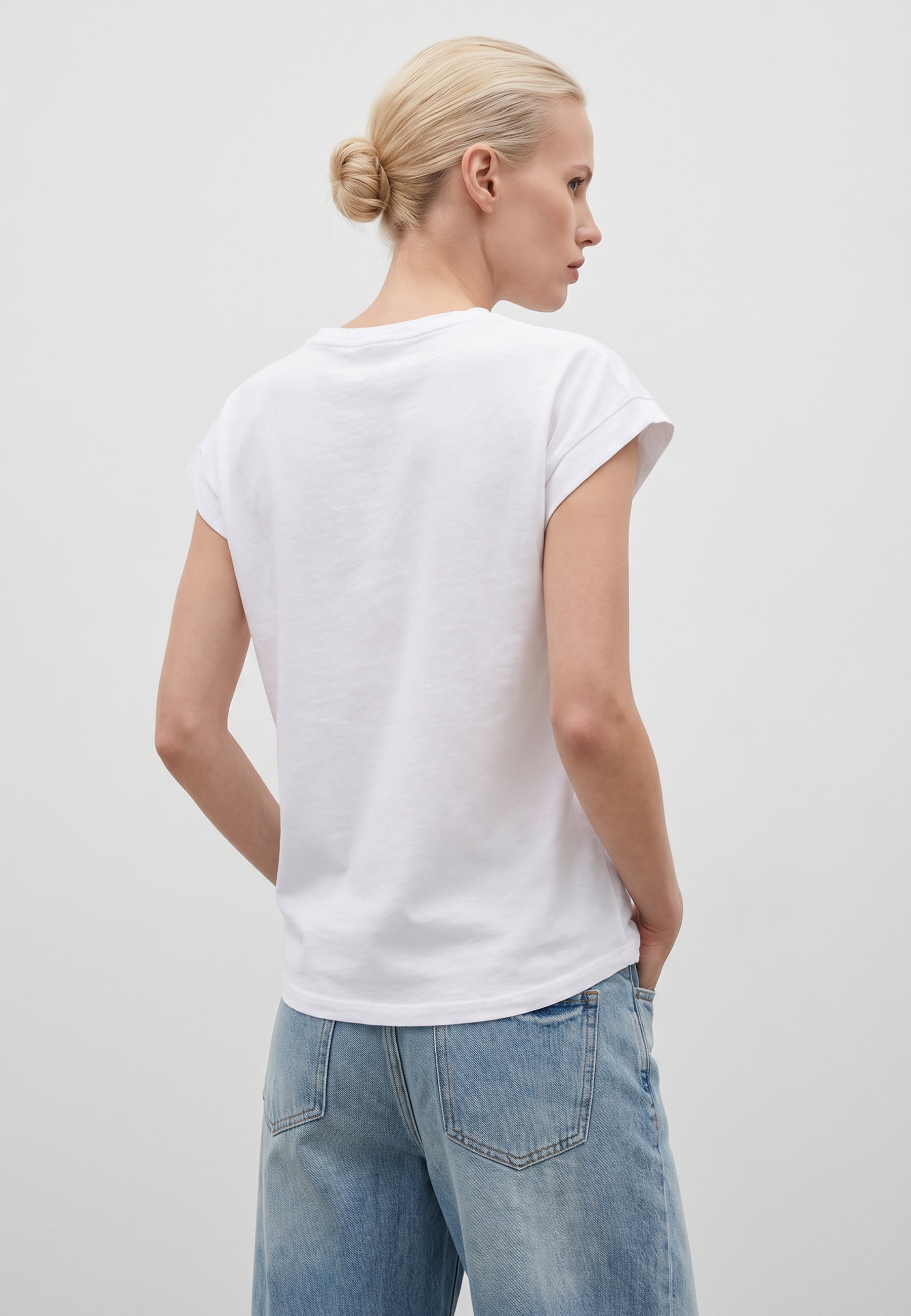 05AB223WHITE3.jpg