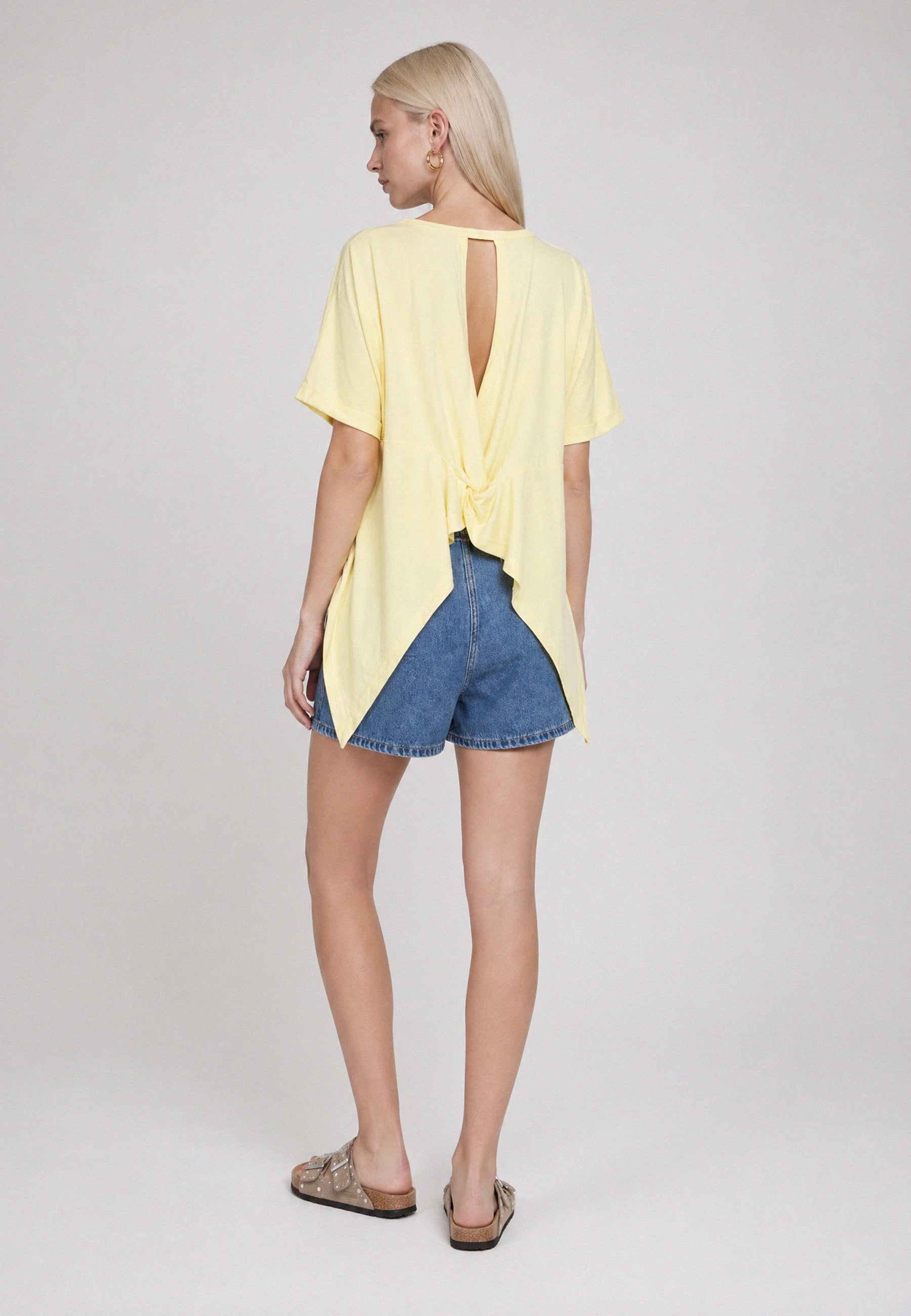 05AB235LEMON3.jpg