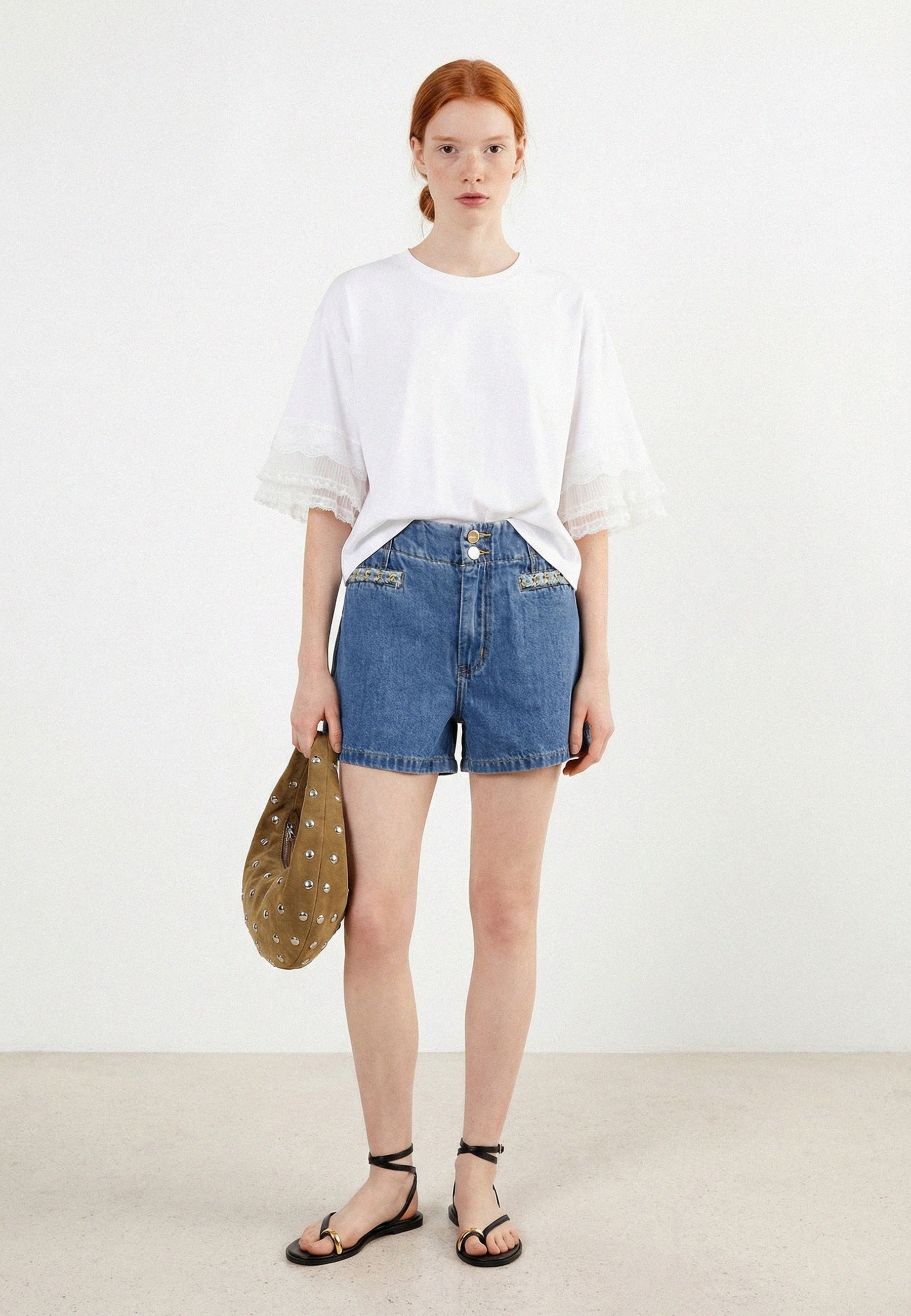 05G0523WHITE1.jpg