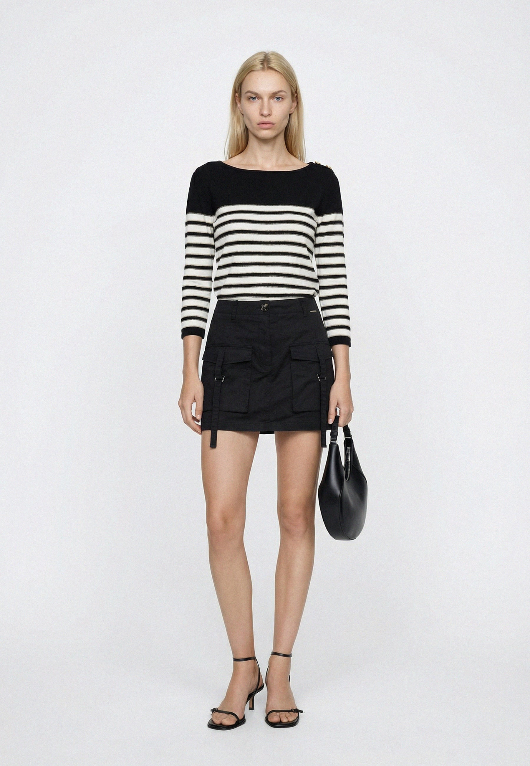 PULL Black/White 05J7350