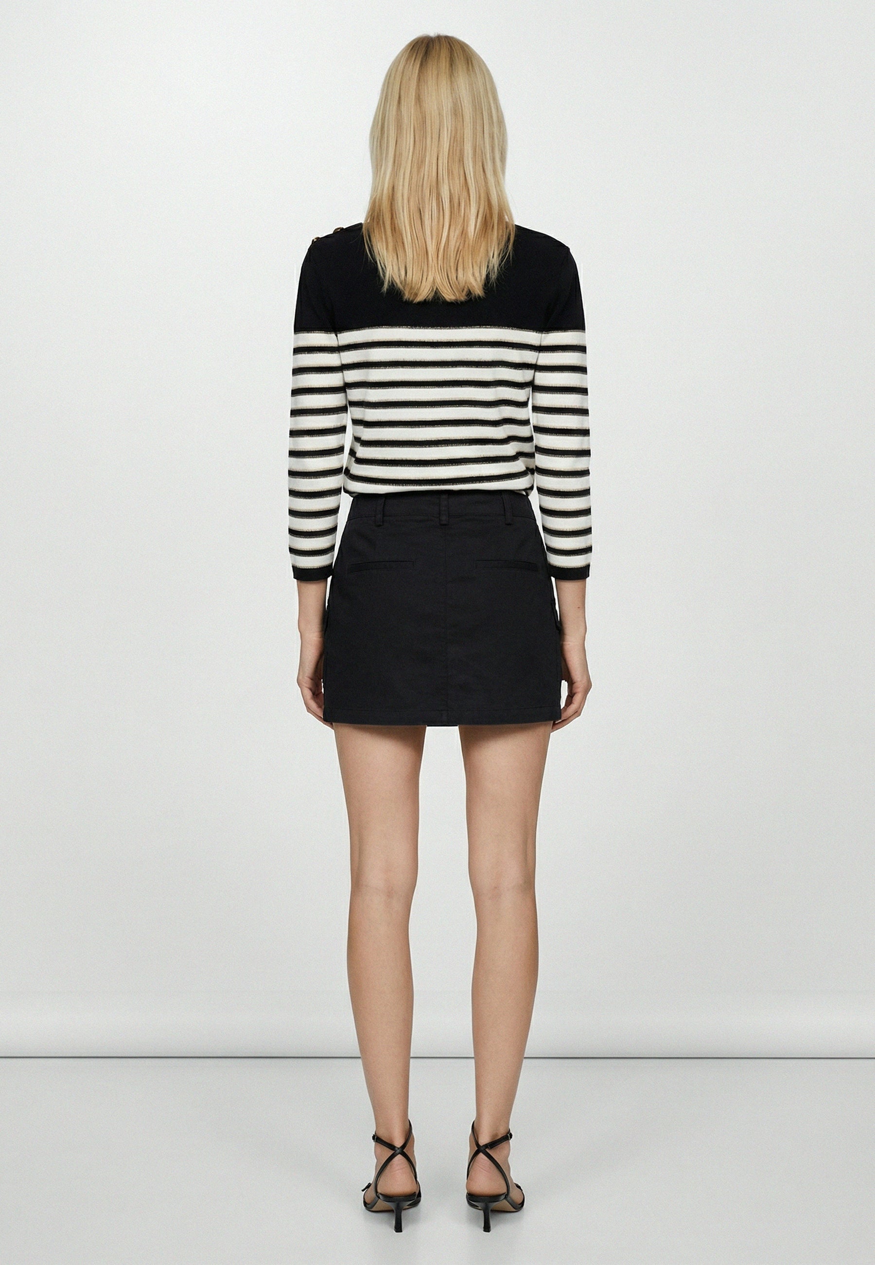 PULL Black/White 05J7350